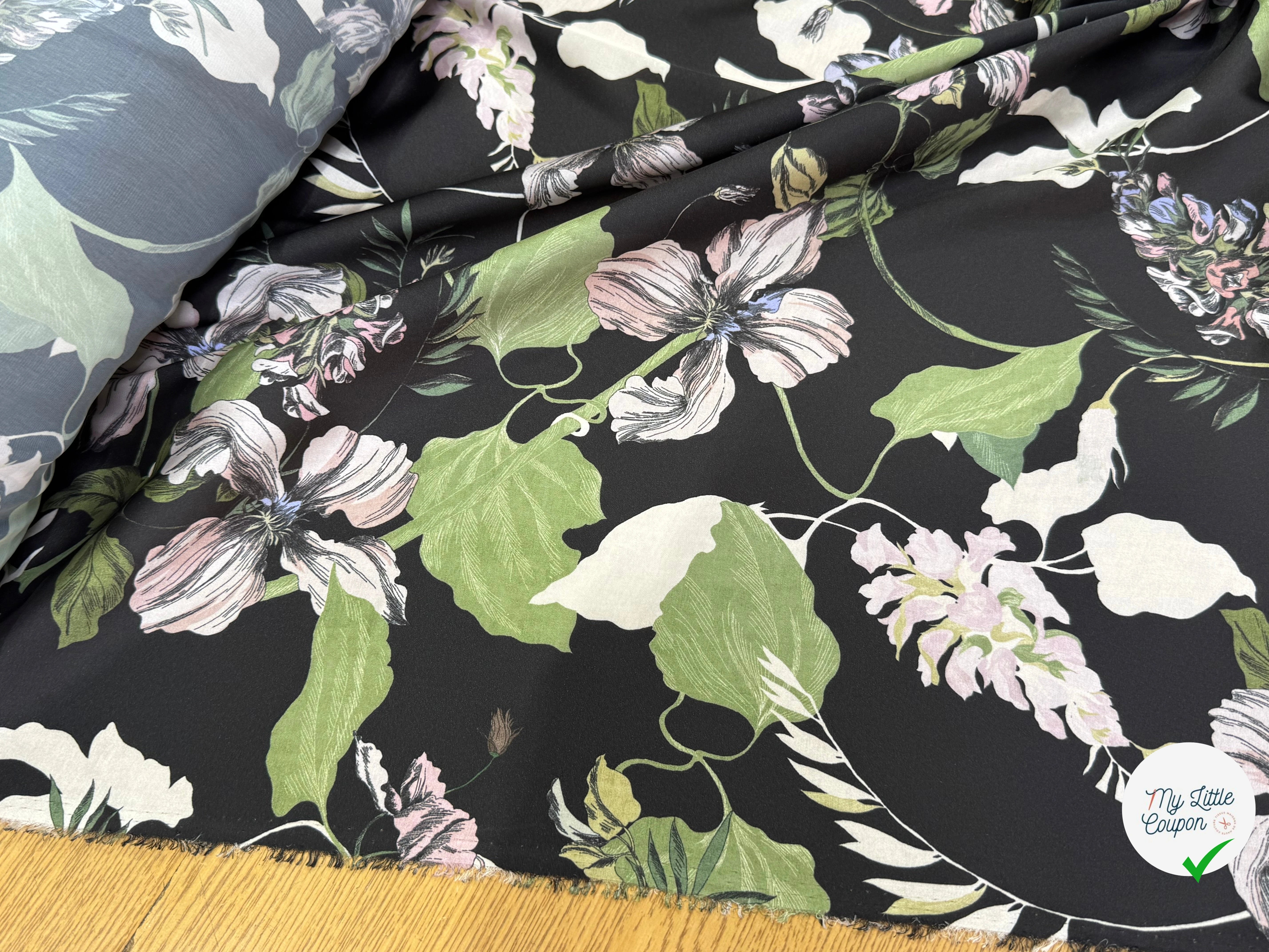 SATIN FLUIDE FOND NOIR SAVANE VERTE MULTICO CHIC - My Little Coupon