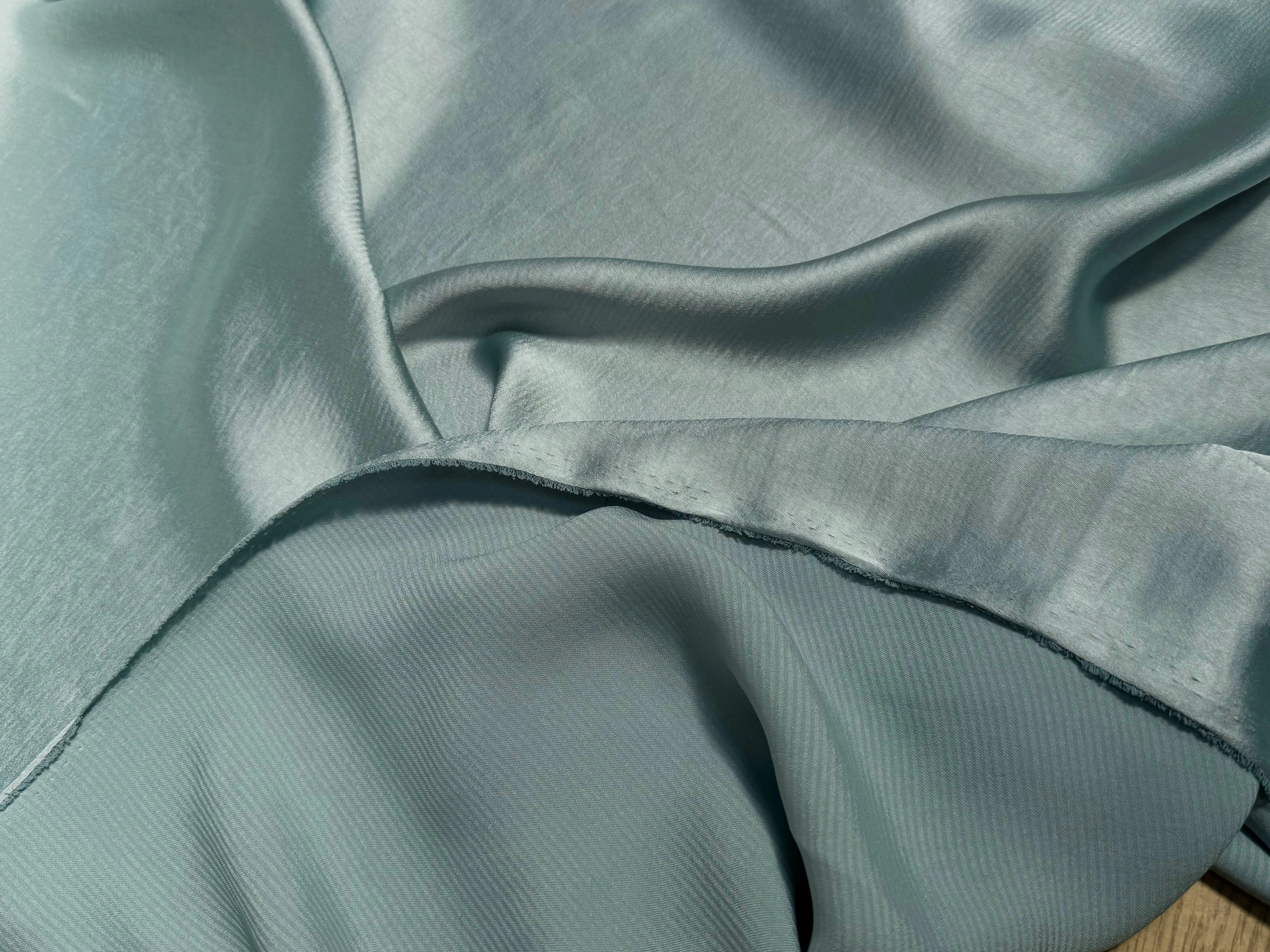 SATIN FLUIDE VERT D'EAU SUPERBE TOMBÉ - My Little Coupon