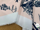 SATIN IMPRIMÉ MOTIF ABSTRAIT FOND ROSE POLYESTER 150CM - My Little Coupon
