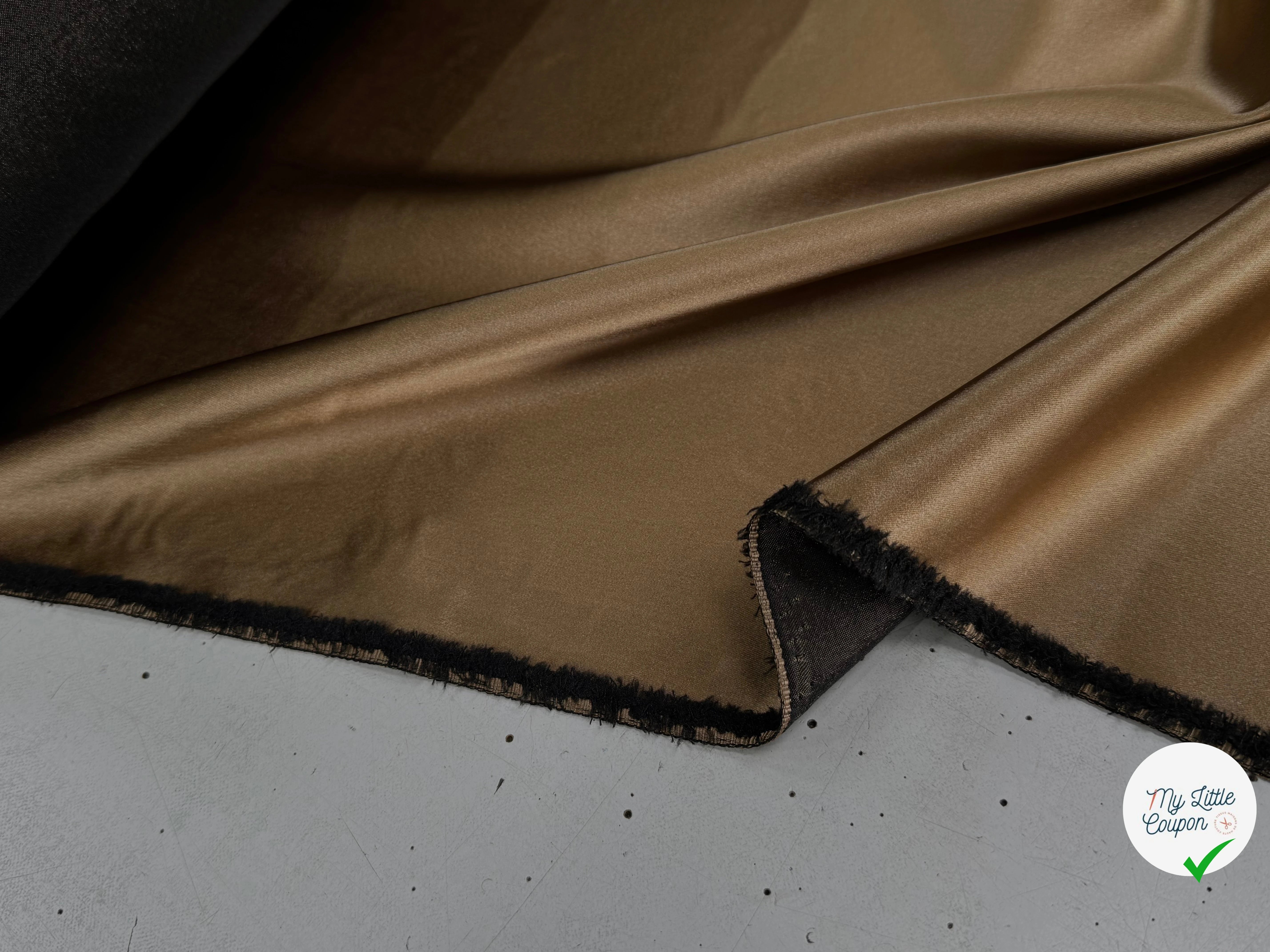 SATIN LOURD EXTRÈMEMENT DOUX TENUE LOURDE MARRON DORÉ - My Little Coupon
