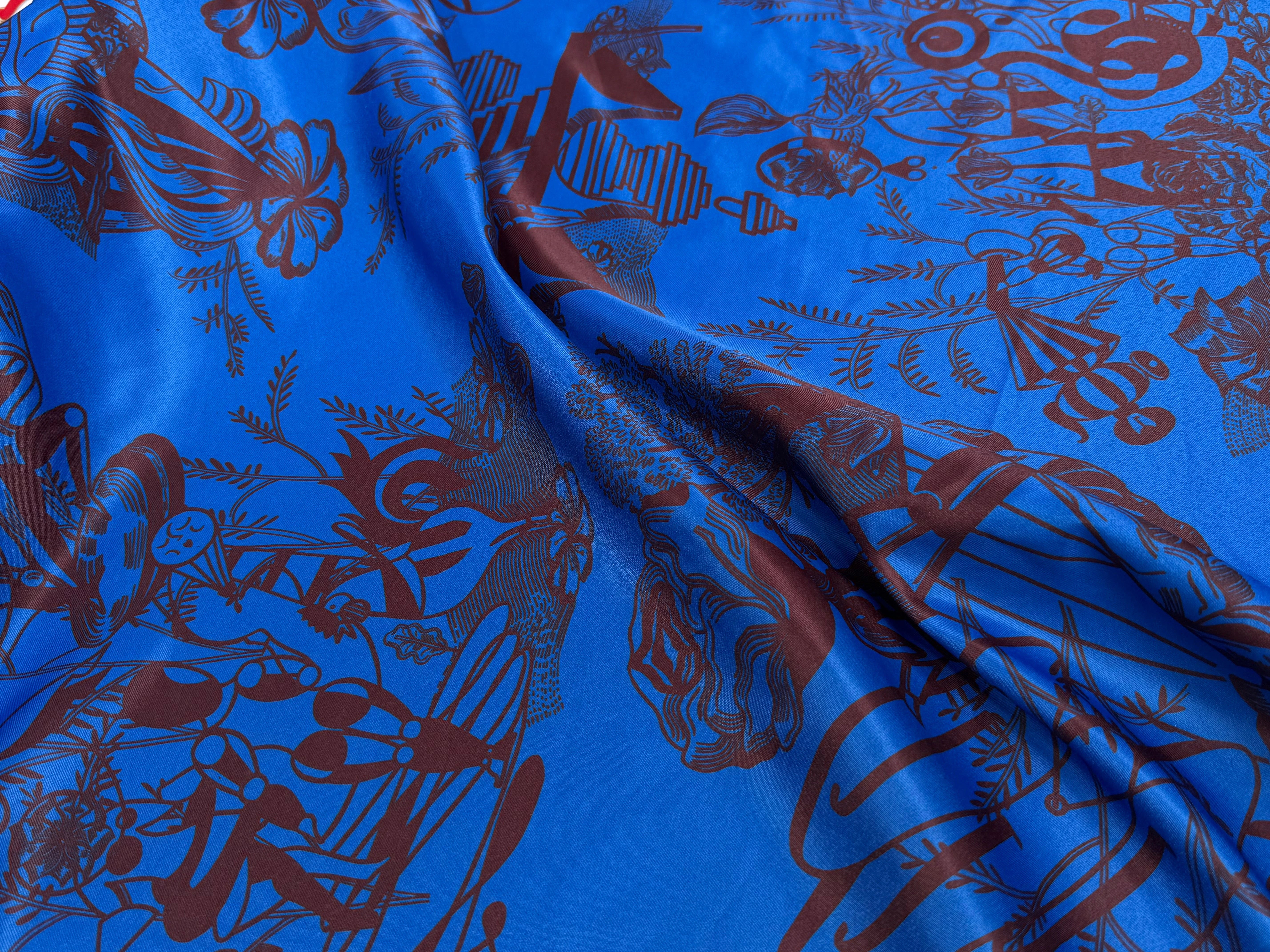 SATIN SERGÉ IMPRIMÉ FOND BLEU À MOTIF - My Little Coupon