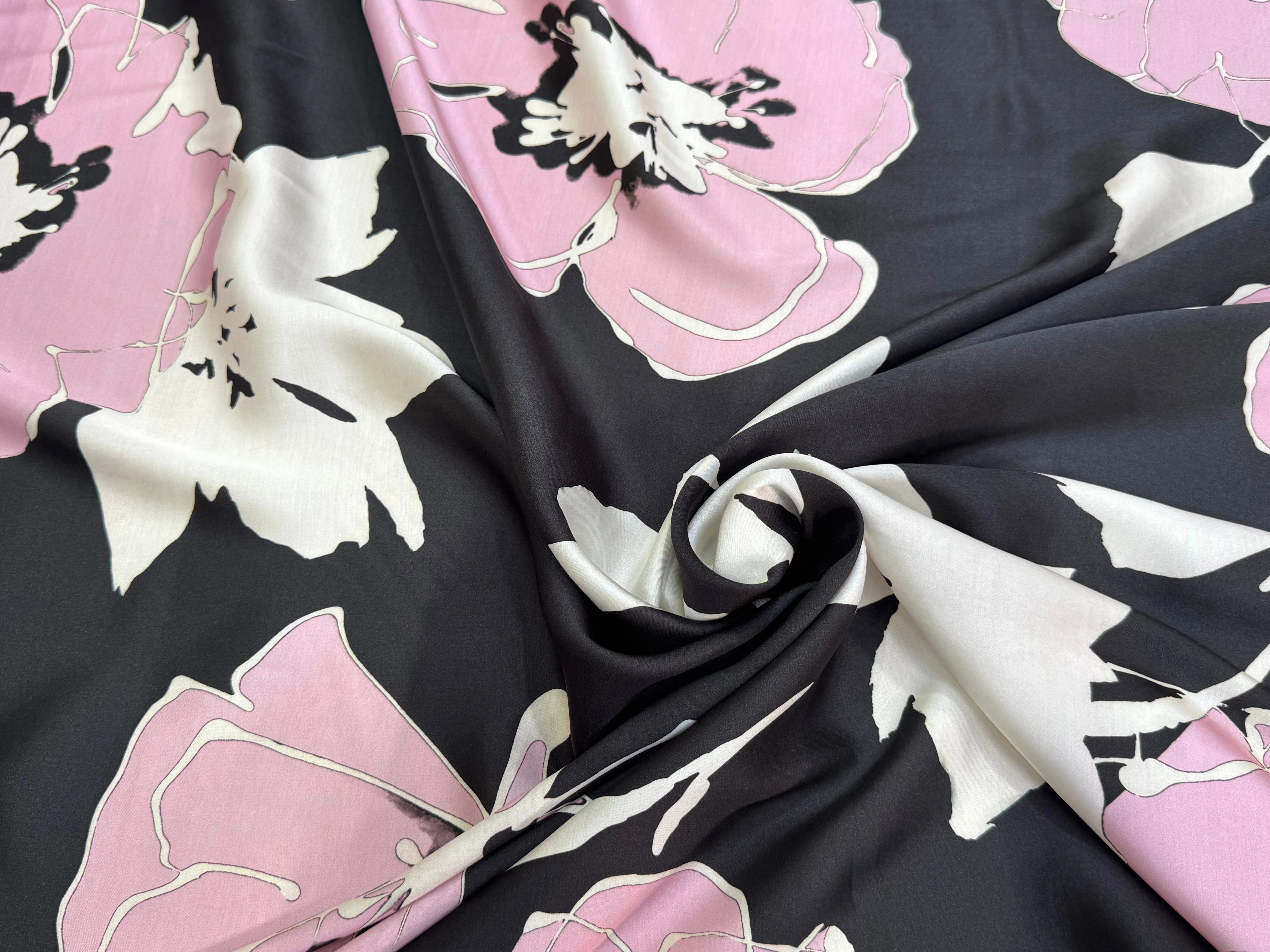 SATIN VISCOSE FLUIDE ET DOUCE FOND NOIR CHIC GROSSES FLEURS - My Little Coupon
