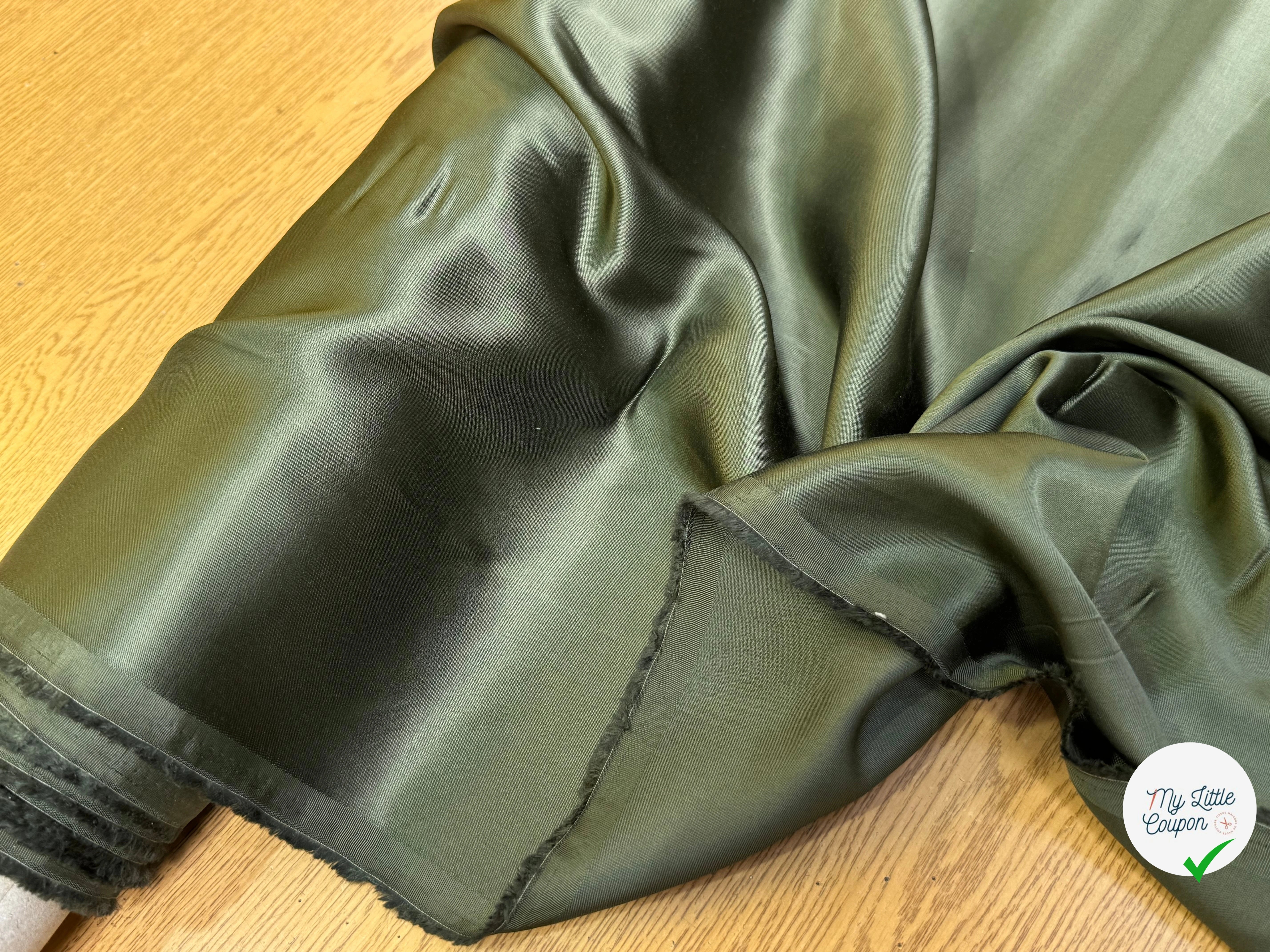 SATIN VISCOSE VERT KAKI TOMBÉ FLUIDE - My Little Coupon