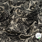 Sergé de viscose EcoVero cachemire sable - mise en situation
