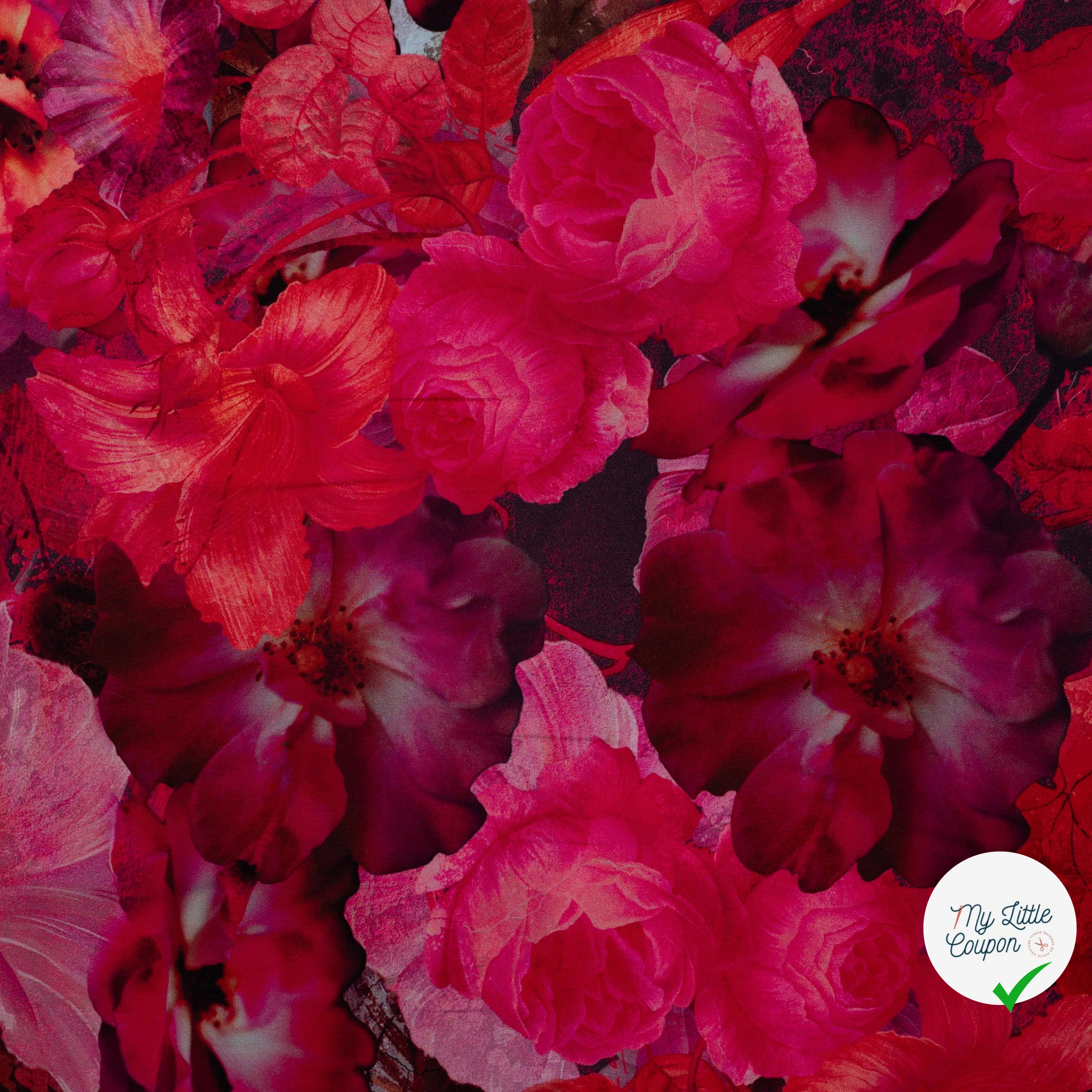 Sergé de viscose EcoVero fleurs cyclamen - vue à plat