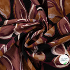 Sergé de viscose imprimé feuilles bordeaux - drapé
