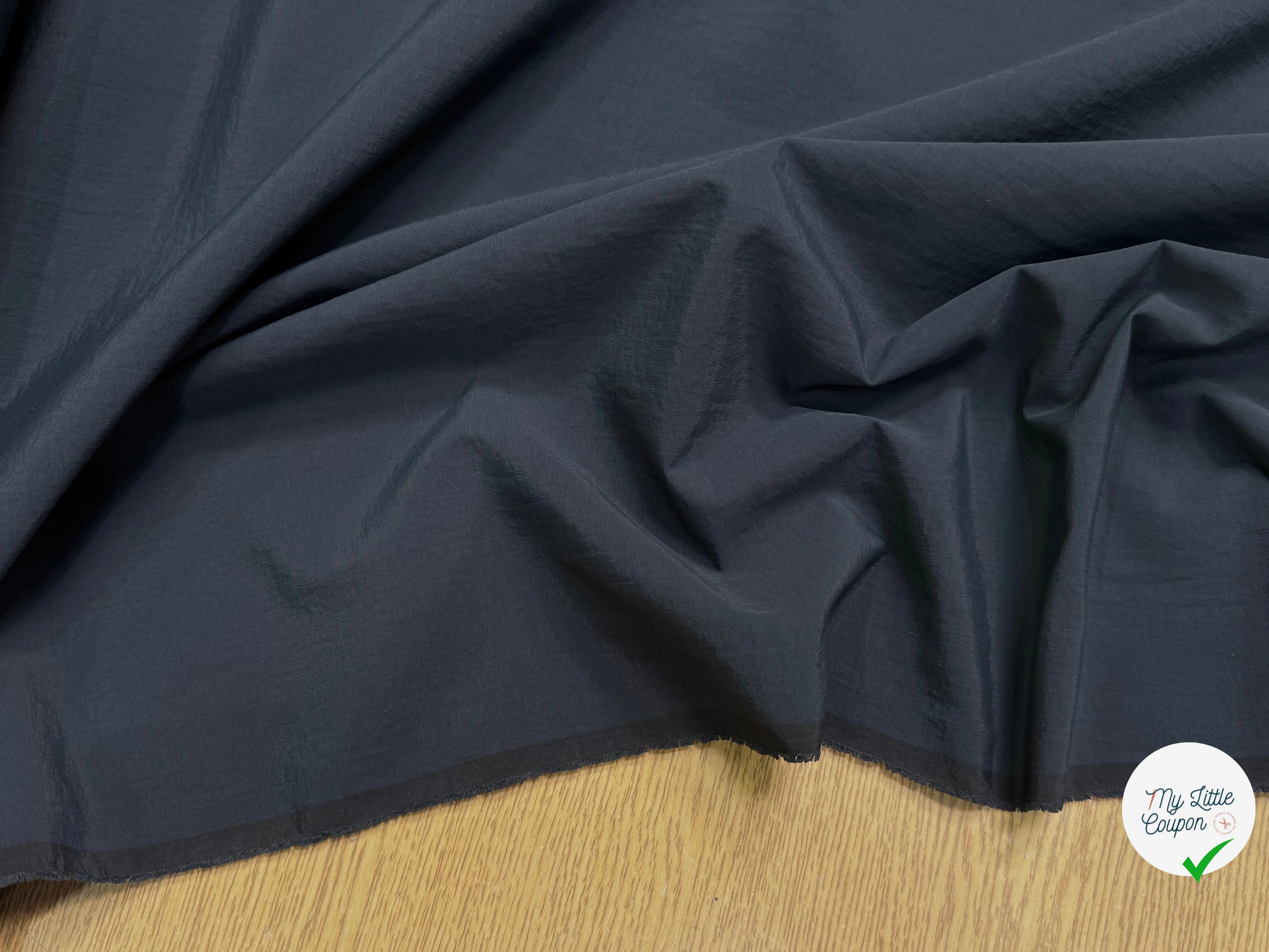 TAFFETAS CRAQUANT TOUCHER FROID BLEU NUIT 100% POLYAMIDE MADE IN ITALY - My Little Coupon