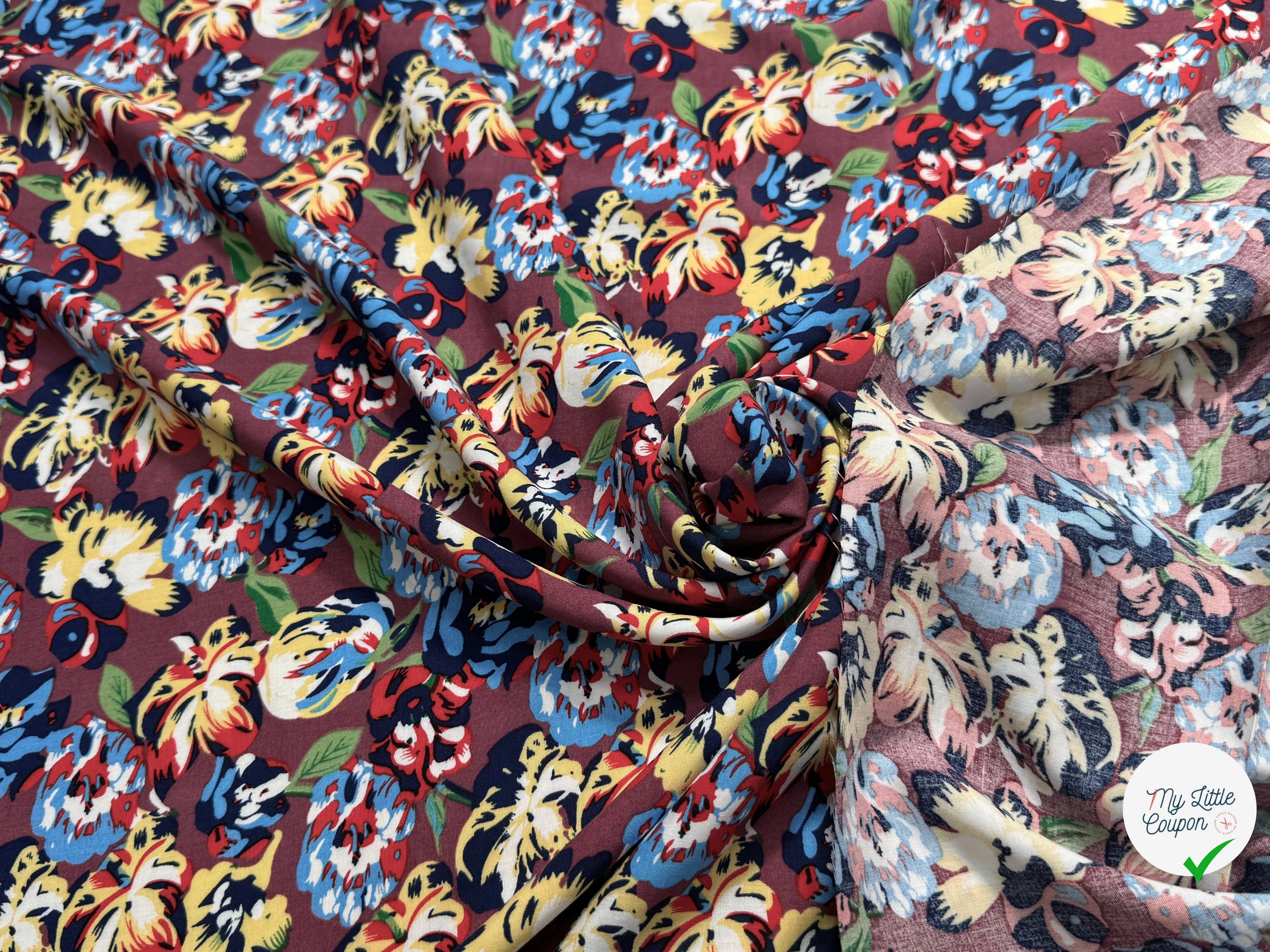 TISSU 100% VISCOSE IMPRIMÉ BASE DE FLEURS FOND MARRON BORDEAUX - My Little Coupon