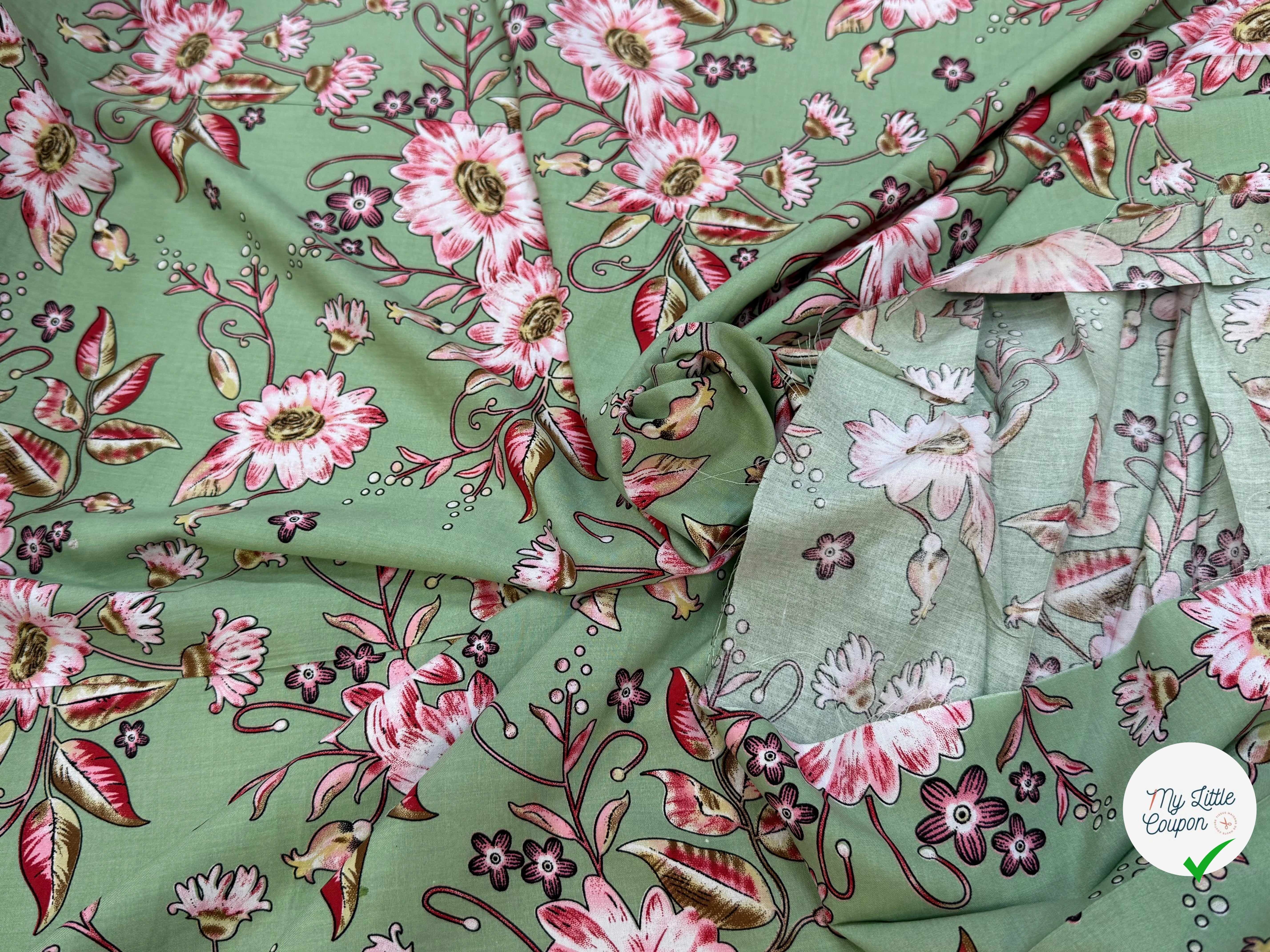 TISSU 100% VISCOSE IMPRIMÉ FOND VERT KAKI - My Little Coupon