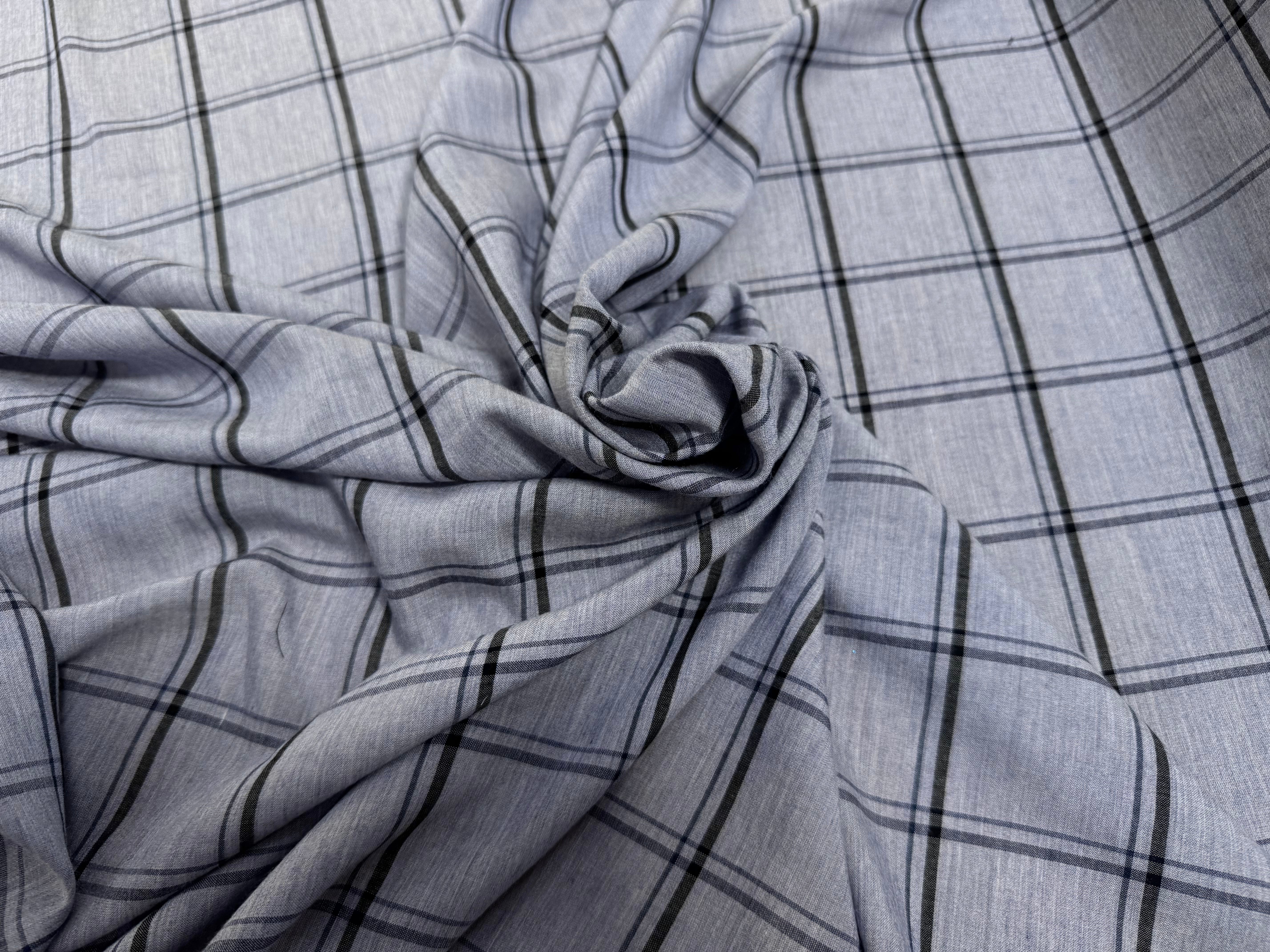 TISSU COTON CHEMISE FOND GRIS MOTIFS CARREAUX GRIS FONCÉ ULRTA DOUX - My Little Coupon