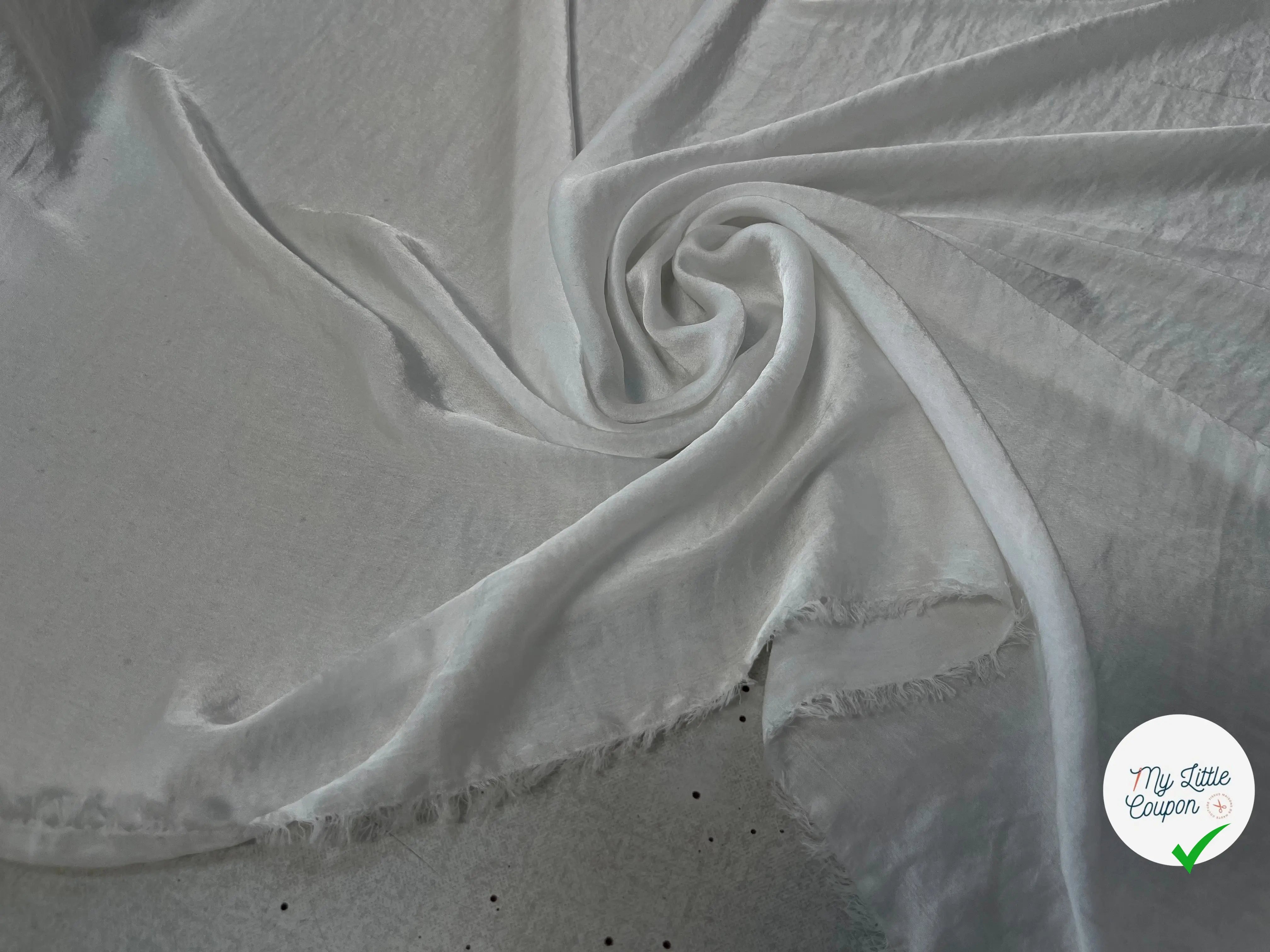 TISSU FLUIDE CRINKEL TOUCHÉ DOUX BLANC - My Little Coupon