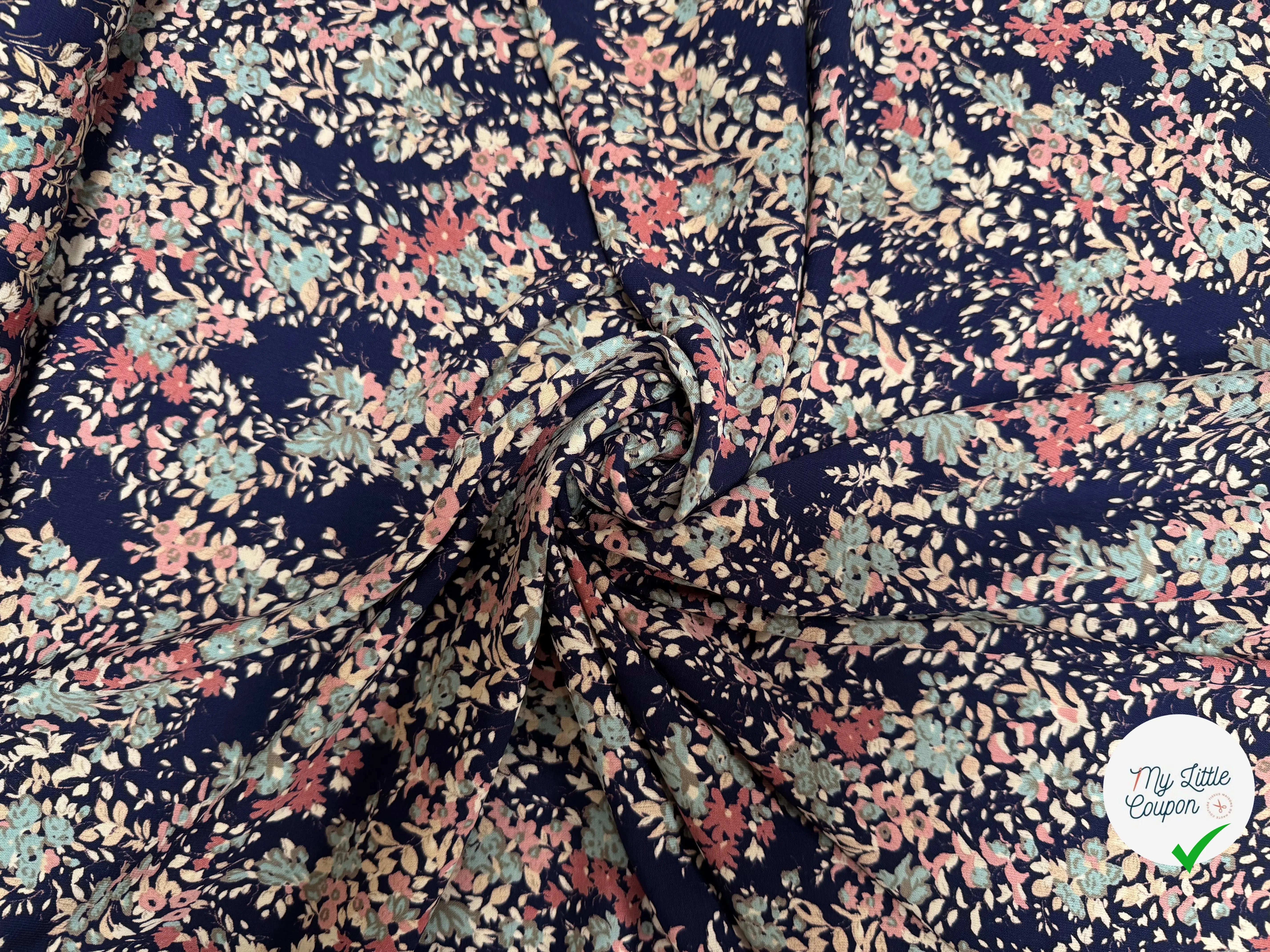 TISSU FLUIDE IMPRIMÉ FLORAL PRINTEMPS SUR FOND BLEU - My Little Coupon