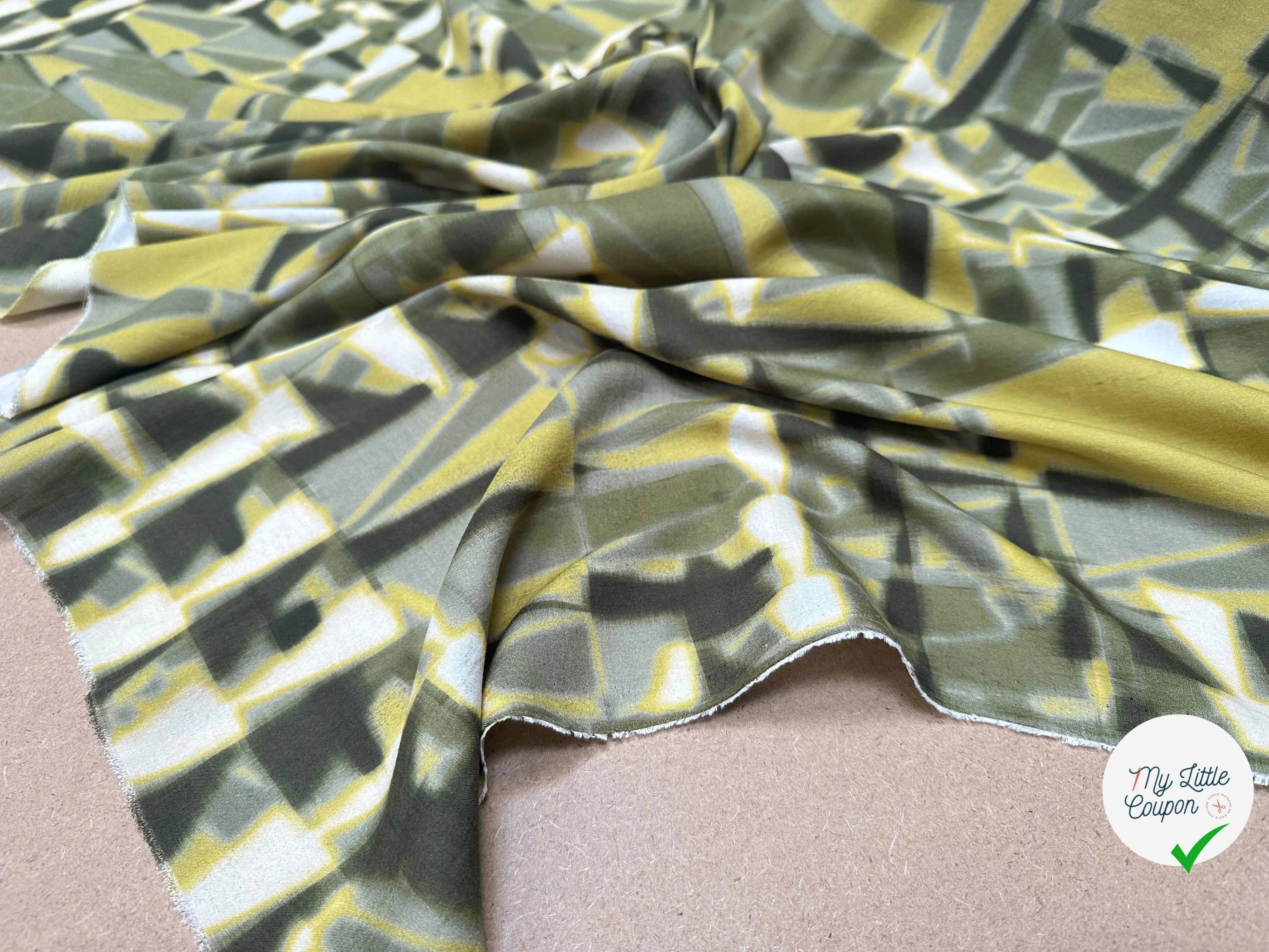 TISSU FLUIDE TOUCHER VISCOSE - My Little Coupon