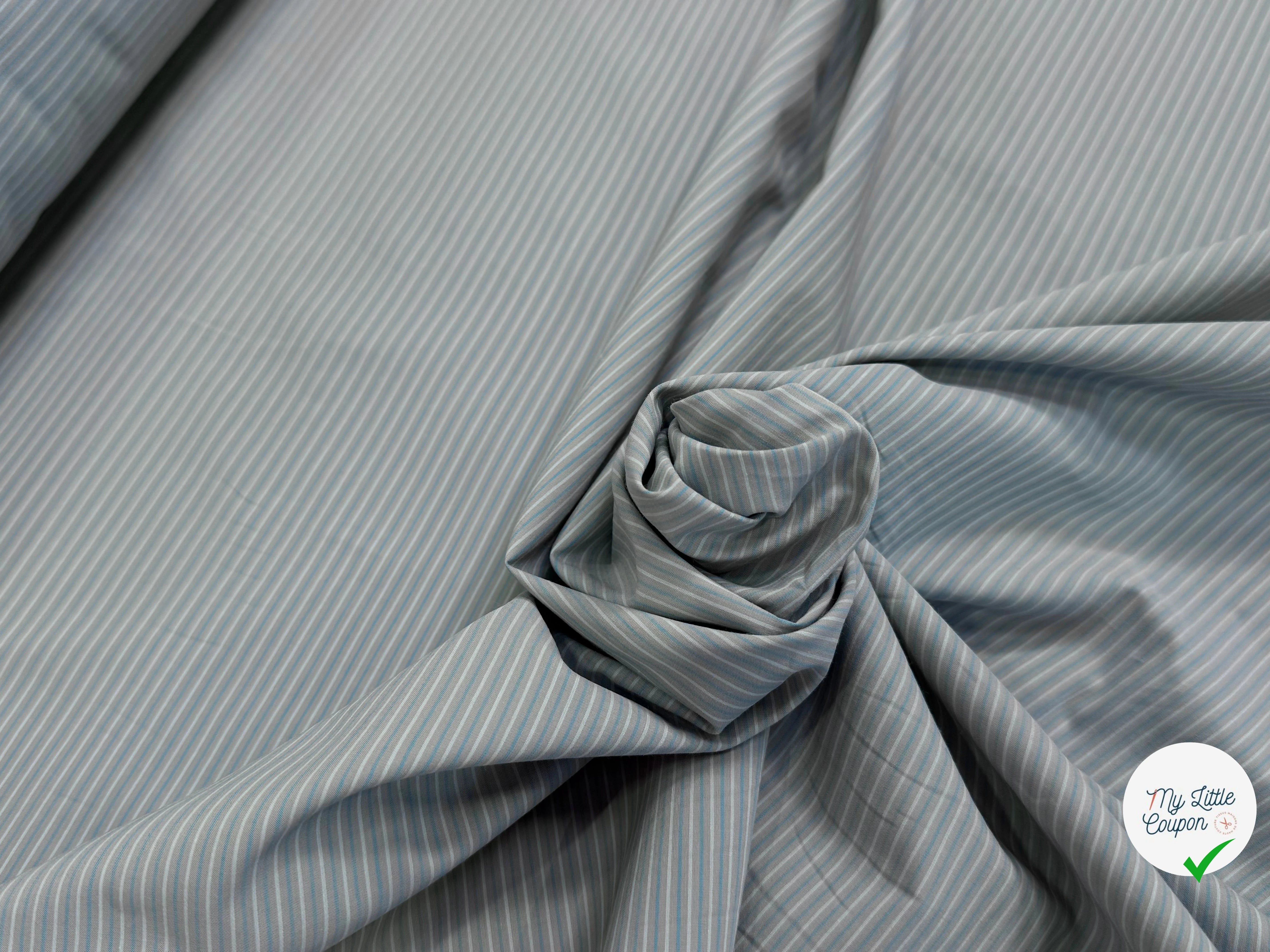 TISSU LÉGÈREMENT CRAQUANT FINES RAYURES VERT GRIS - My Little Coupon
