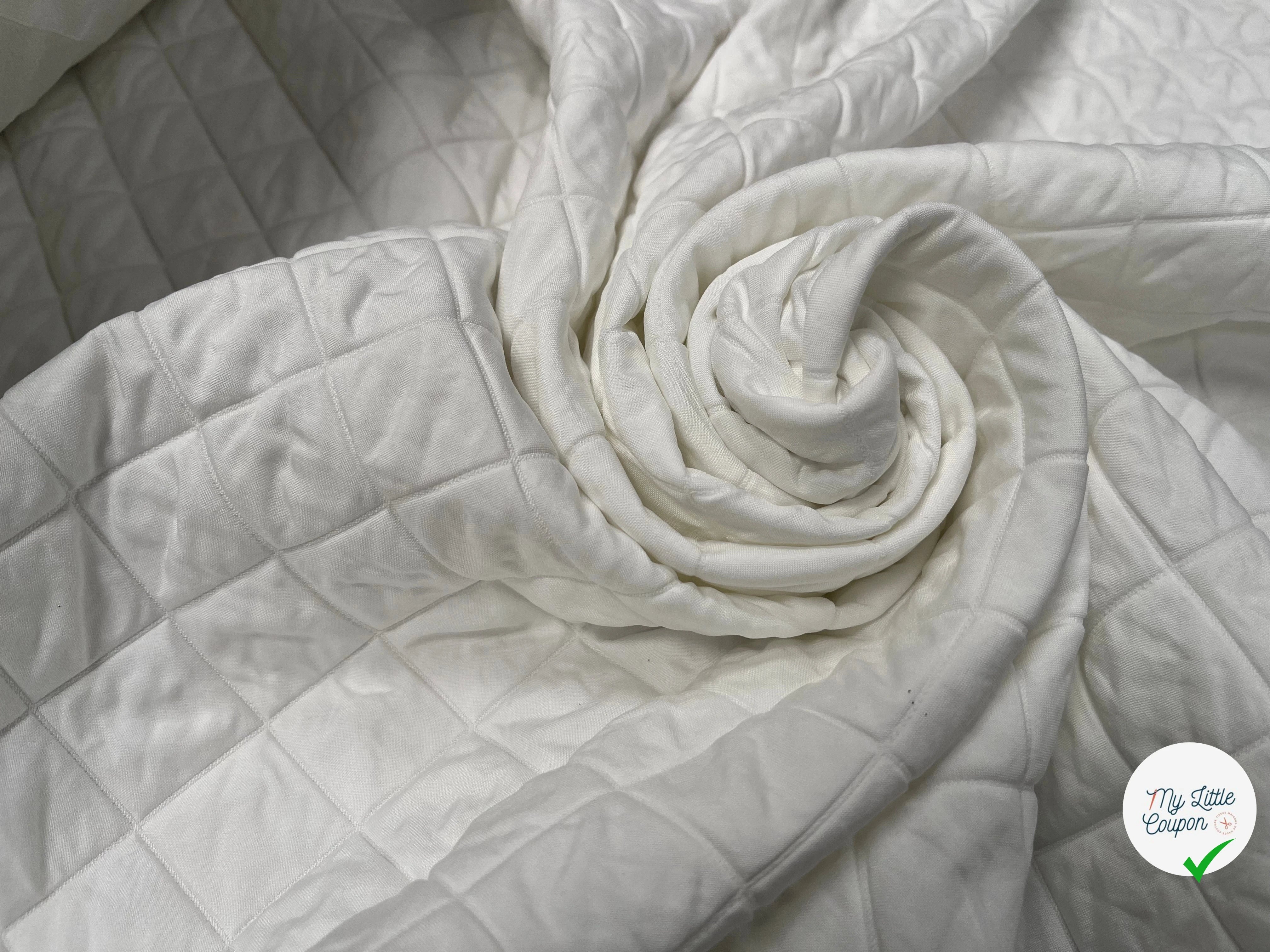 TISSU MATELASSÉ BLANC MOTIF LOSANGE ENVERS DOUX - My Little Coupon
