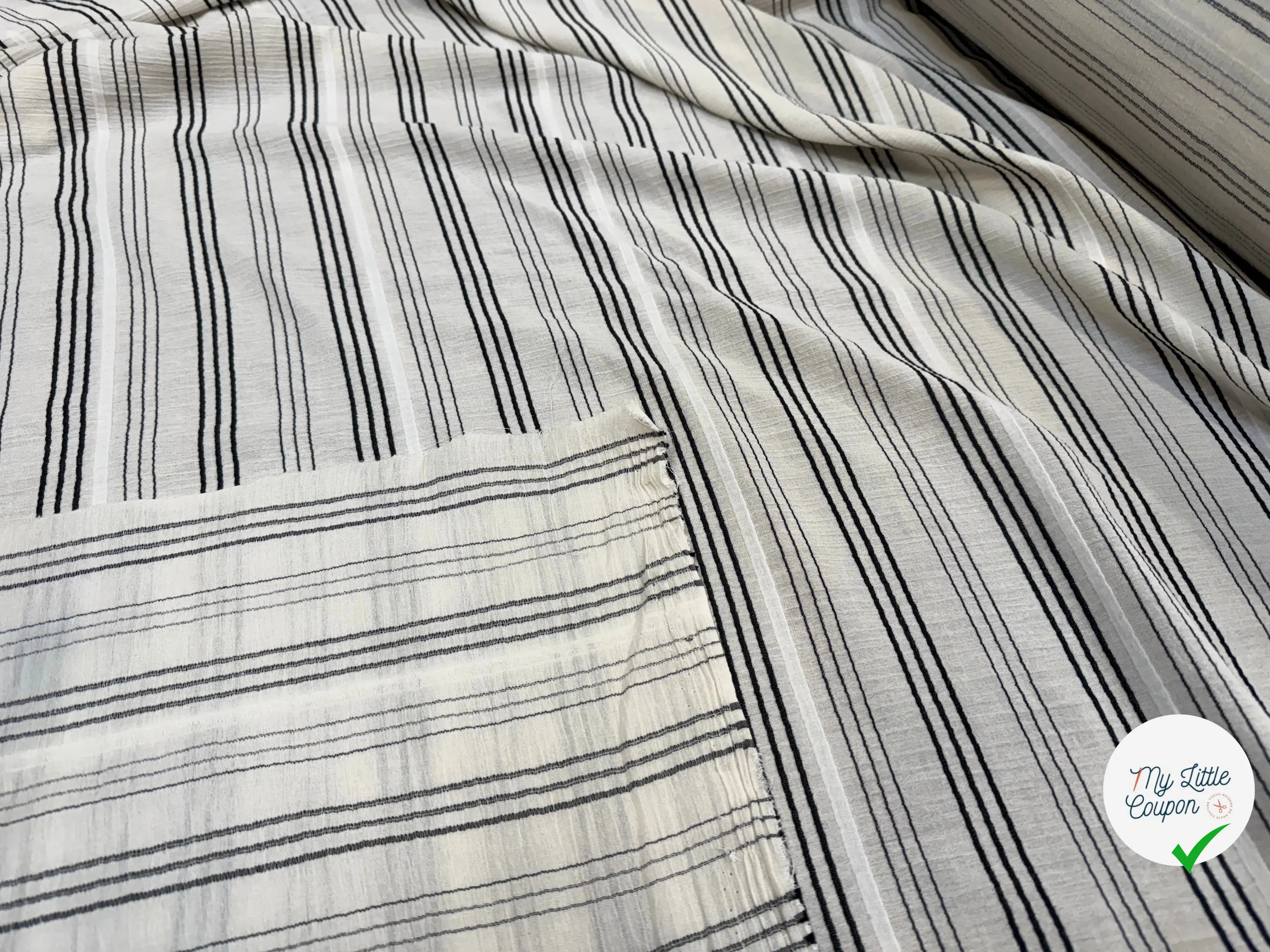 TISSU RAYÉ ECRU NOIR 56% COTON BIO 44% VISCOSE - My Little Coupon