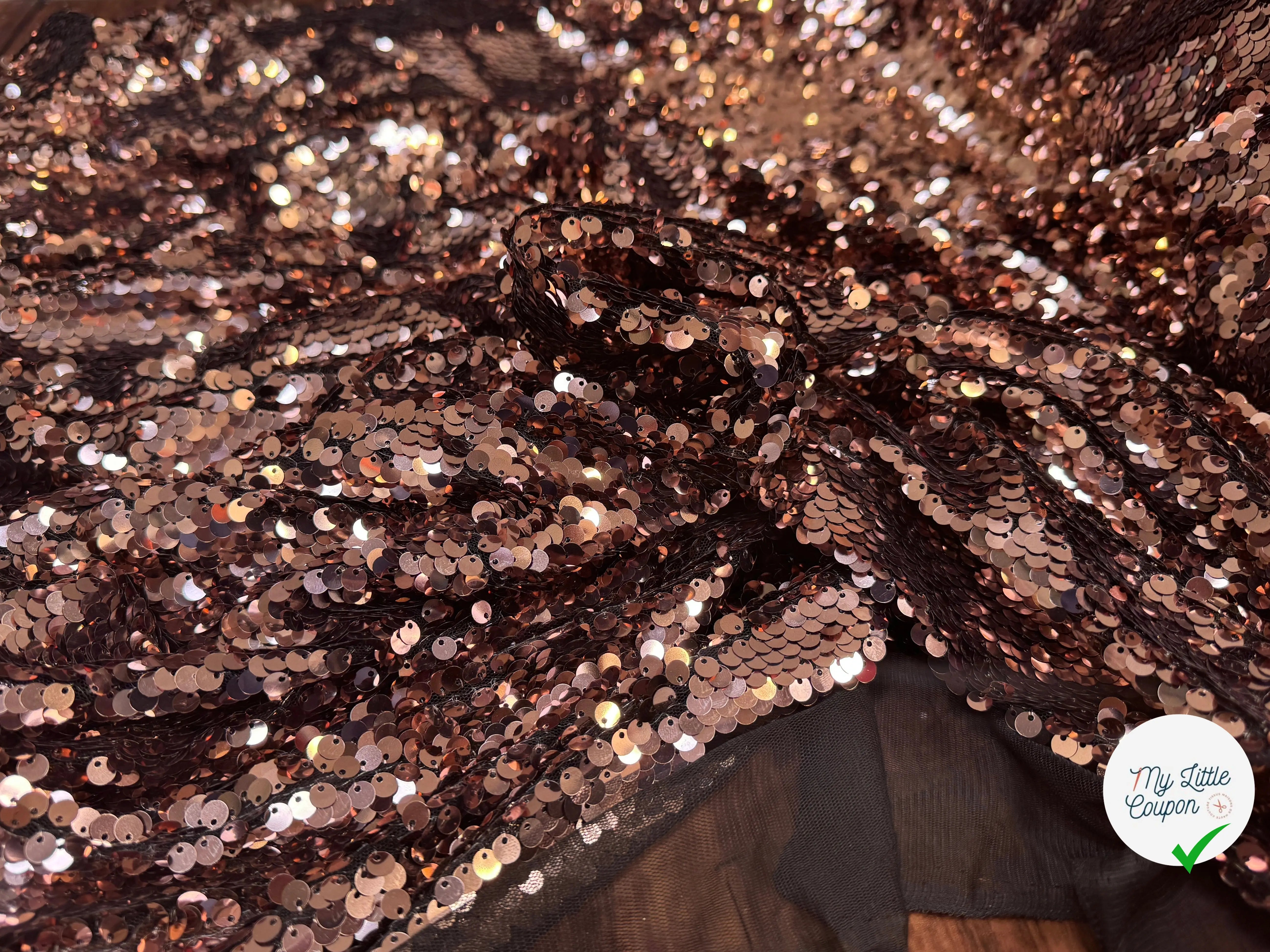 TISSU SEQUIN PAILLETTES SUR TULLE CUIVRE - My Little Coupon