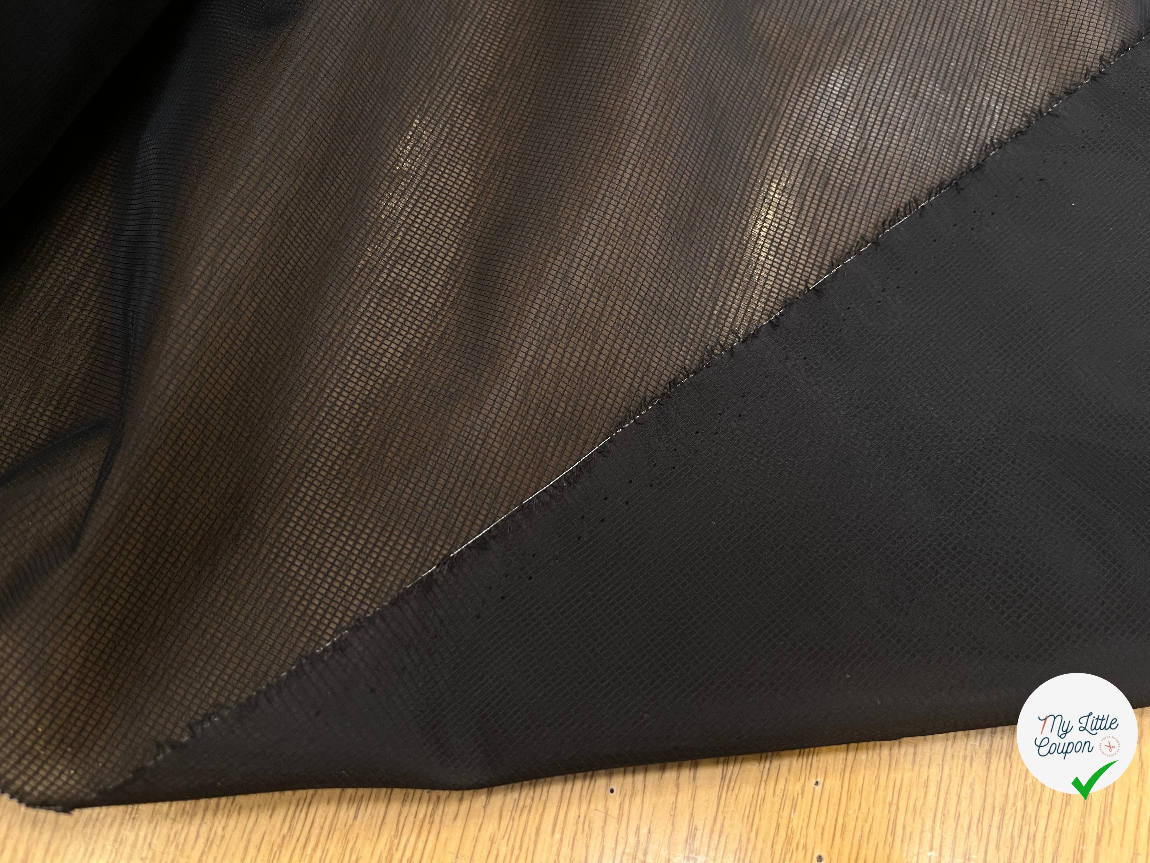 TISSU TECHNIQUE COUPE VENT NOIR - My Little Coupon