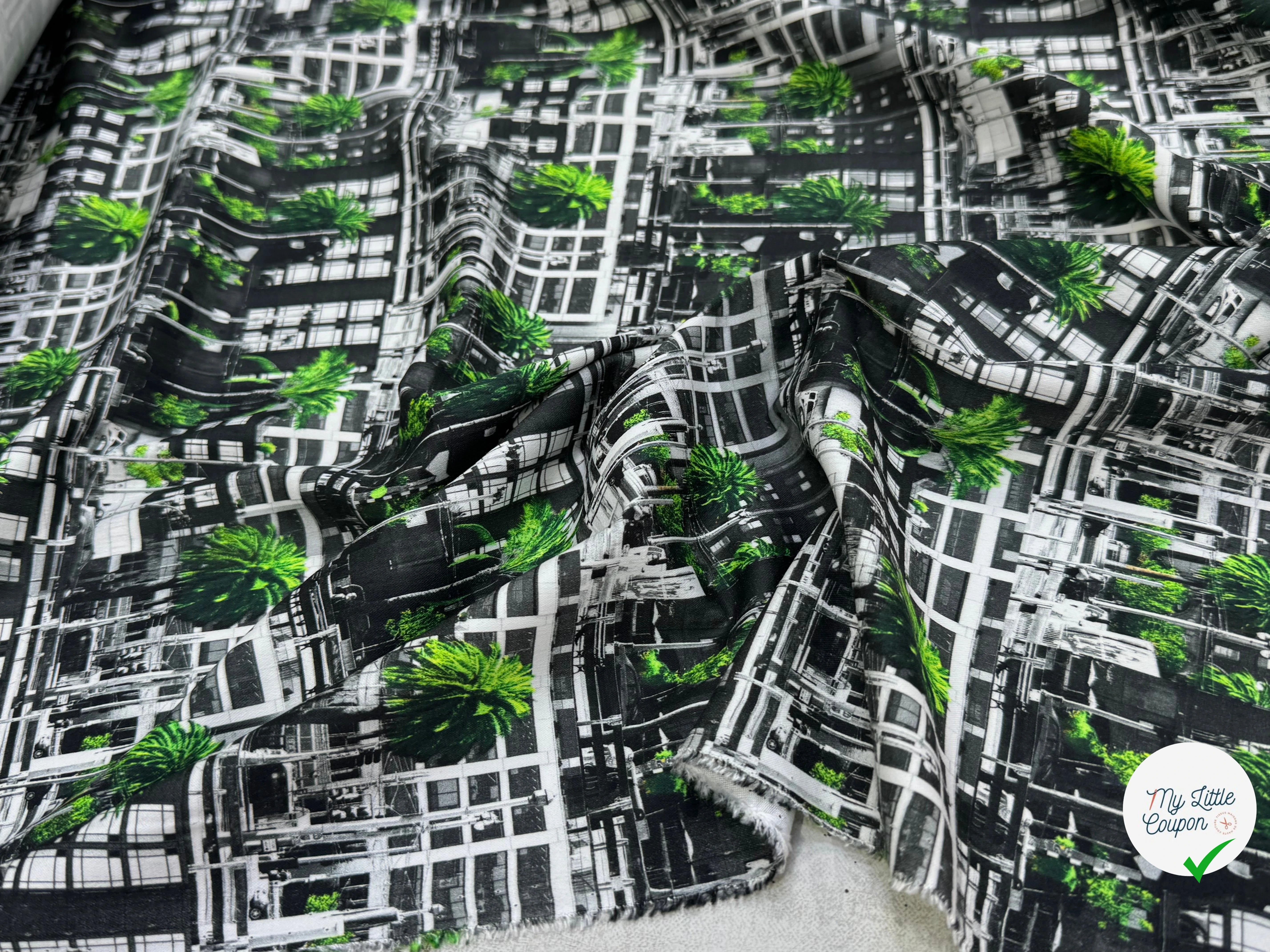 TOILE DE COTON NOBILEST STRETCH IMPRIMÉ GRAPHIQUE PALMIER VERT - My Little Coupon