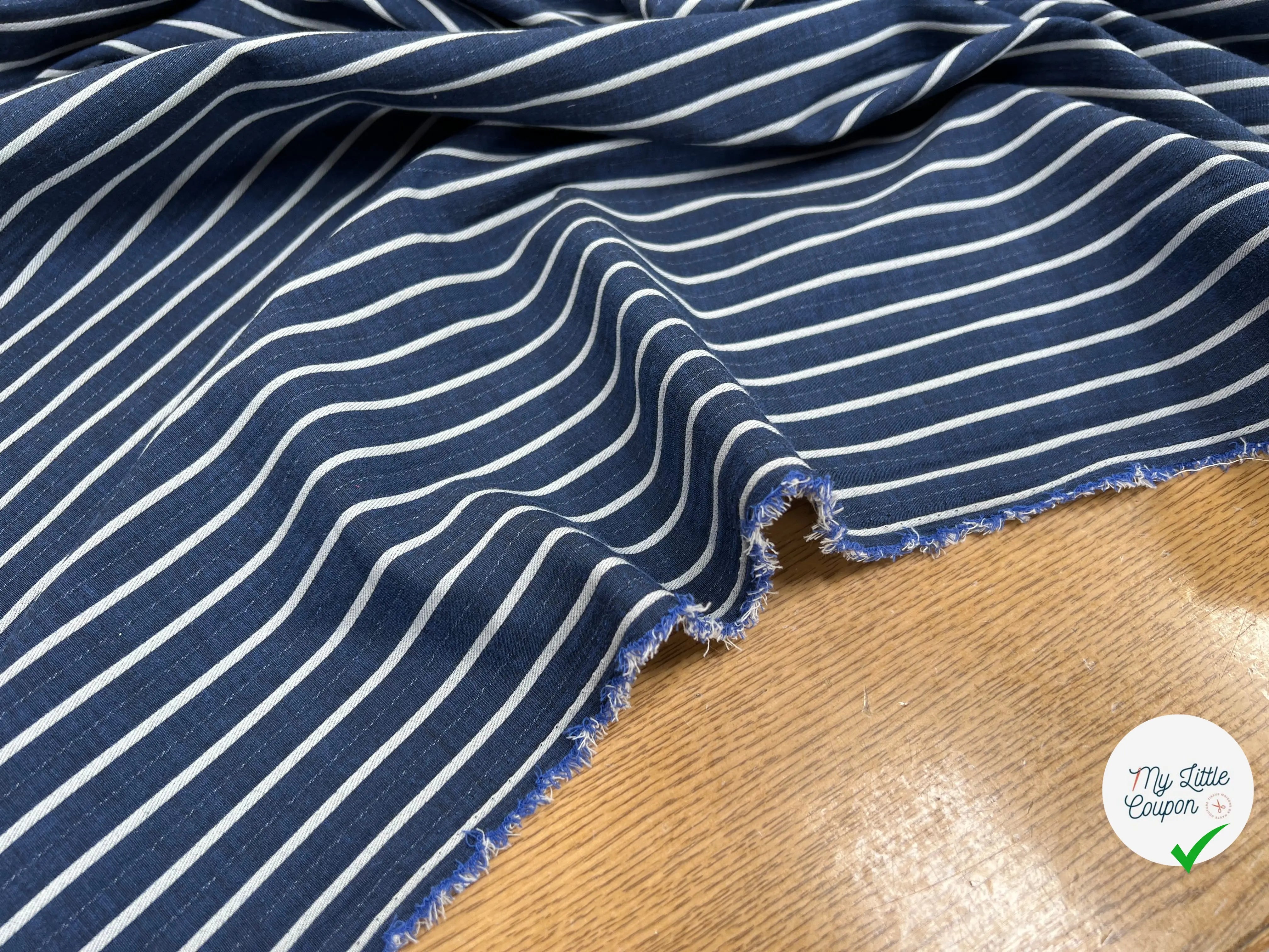 TOILE DE COTON STRETCH À RAYURE BLEU FOND BLANC ENVERS FOND BLEU RAYURE BLANCHE - My Little Coupon