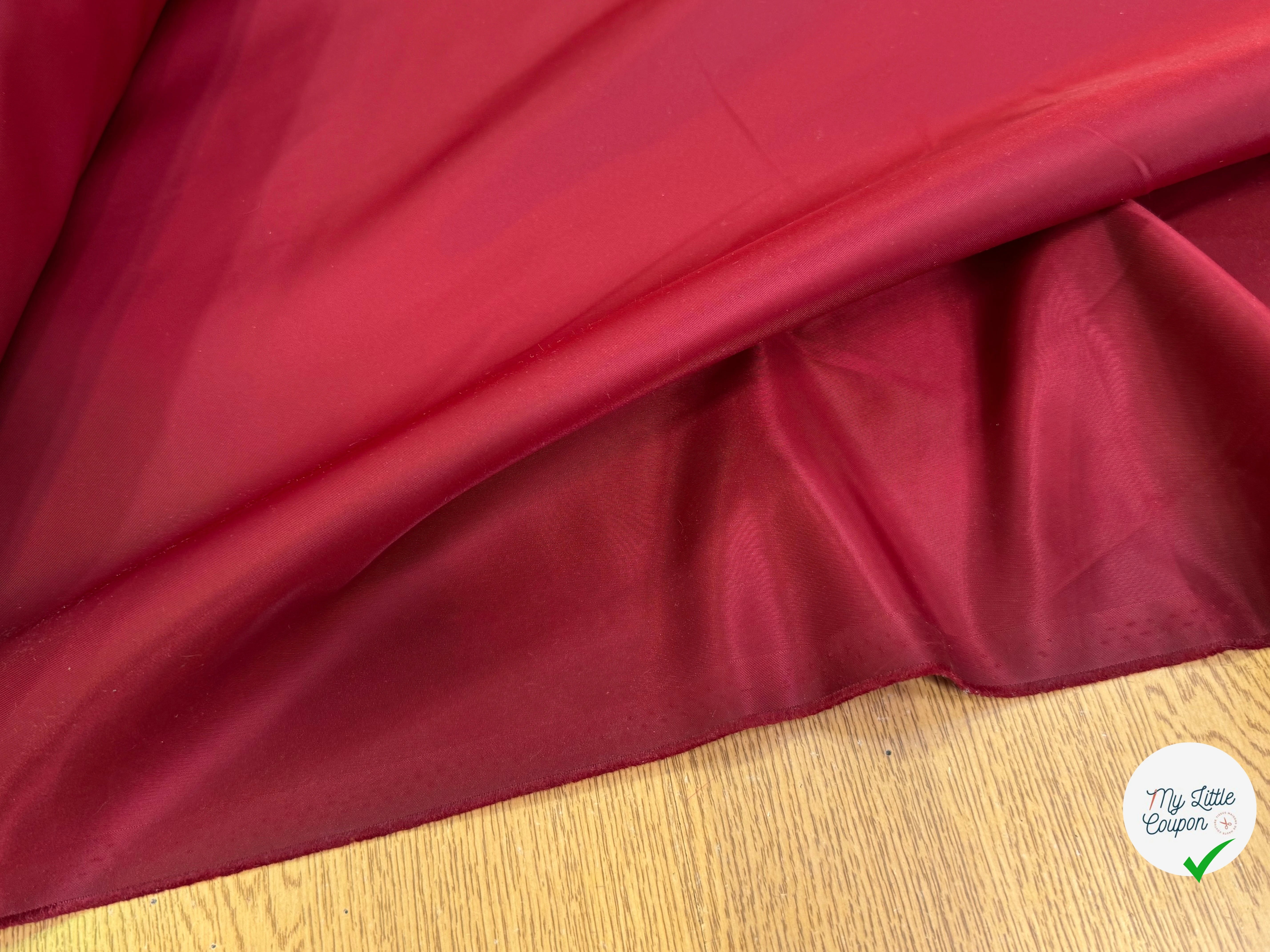TOILE SATIN LOURDE CRAQUANTE ROUGE BORDEAUX - My Little Coupon