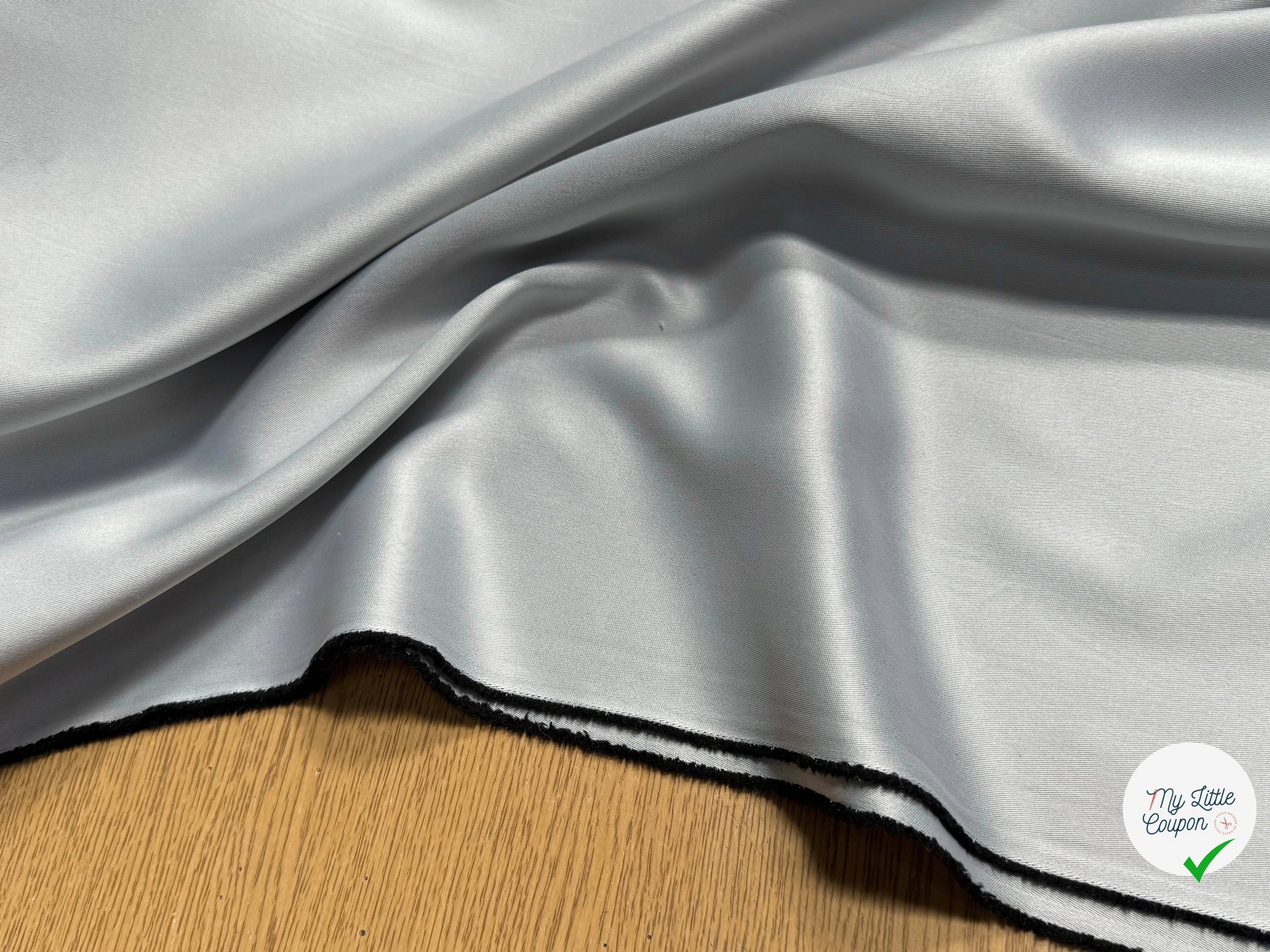 TOILE TECHNIQUE POLYAMIDE GRANDE LAIZE GRIS D'ACIER SOUPLE ASPECT PEACHSKIN - My Little Coupon
