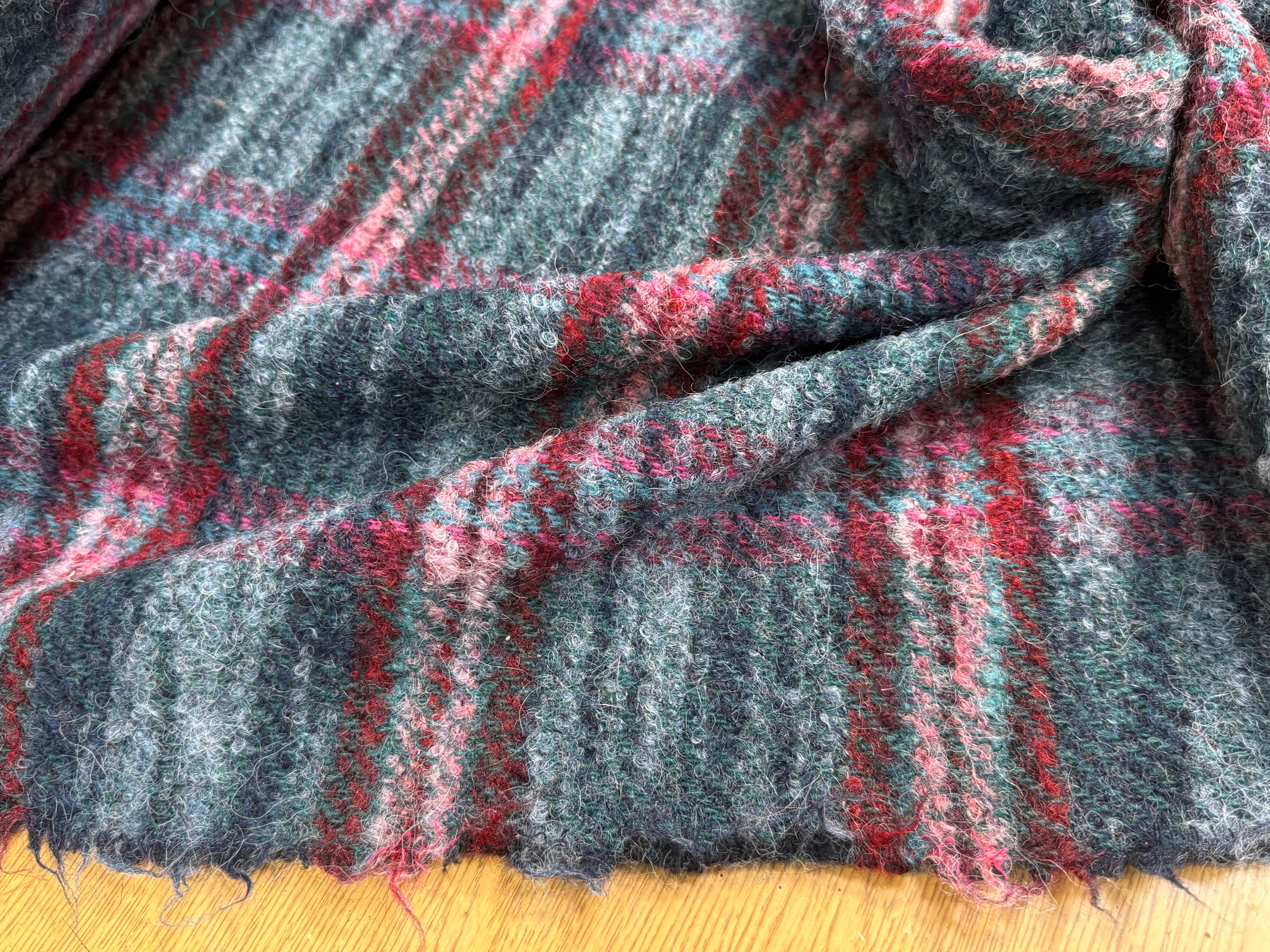 TWEED BOUCLETTE 56% LAINE BLEU À CARREAUX GIOVIXEN - My Little Coupon