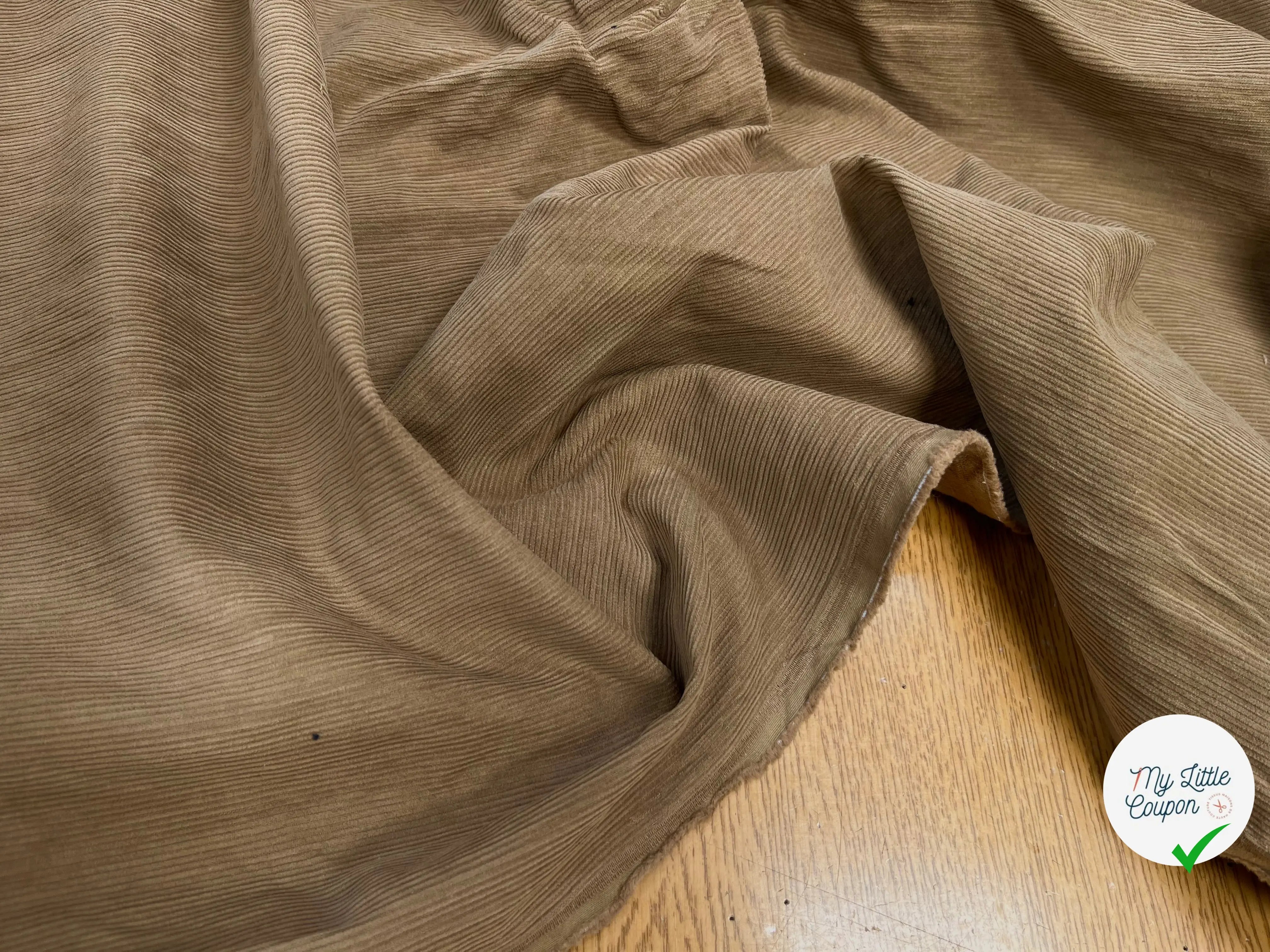 VELOURS 1000 RAIES COTON BEIGE CAMEL TOUCHER CRAQUANT - My Little Coupon
