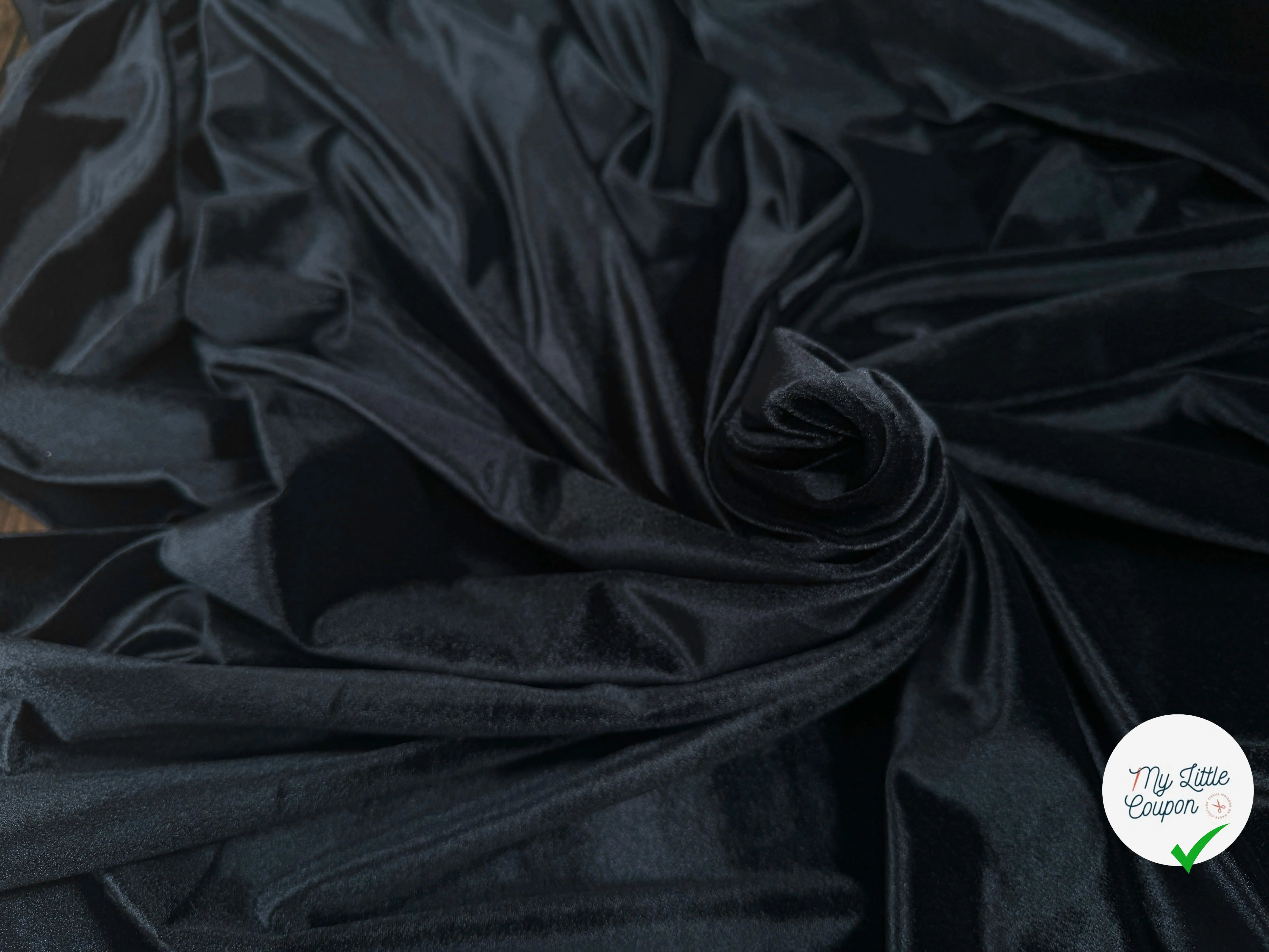 VELOURS MAILLE NUIT NOIRE ITALIEN CARVICO - My Little Coupon