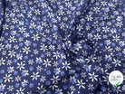 VISCOSE DOUCE TRES LEGEREMENT SATINEE PRINT FLEURS SUR FOND BLEU - My Little Coupon