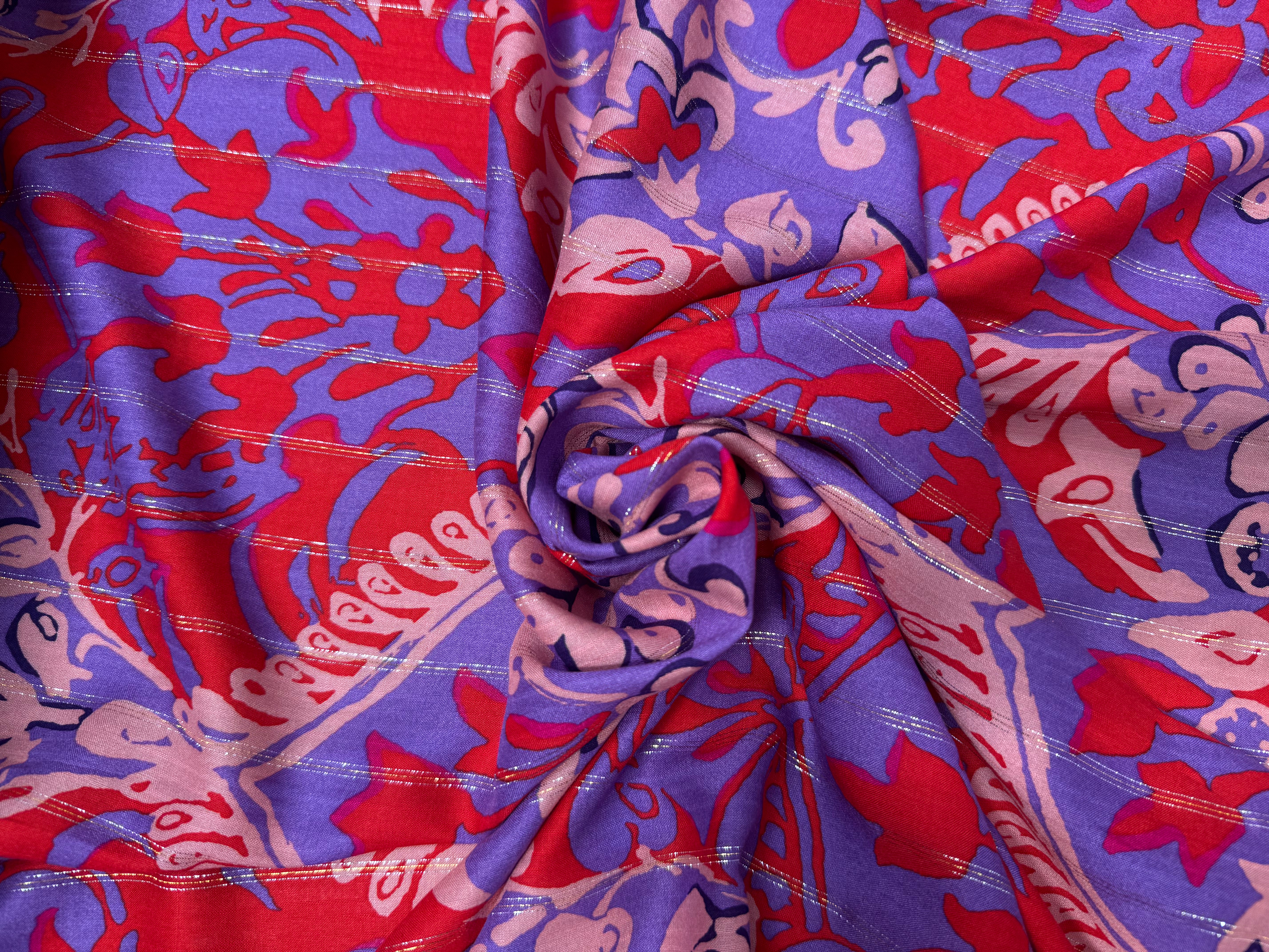 VISCOSE FIL ARGENTÉ FOND VIOLET MOTIFS ROUGE - My Little Coupon