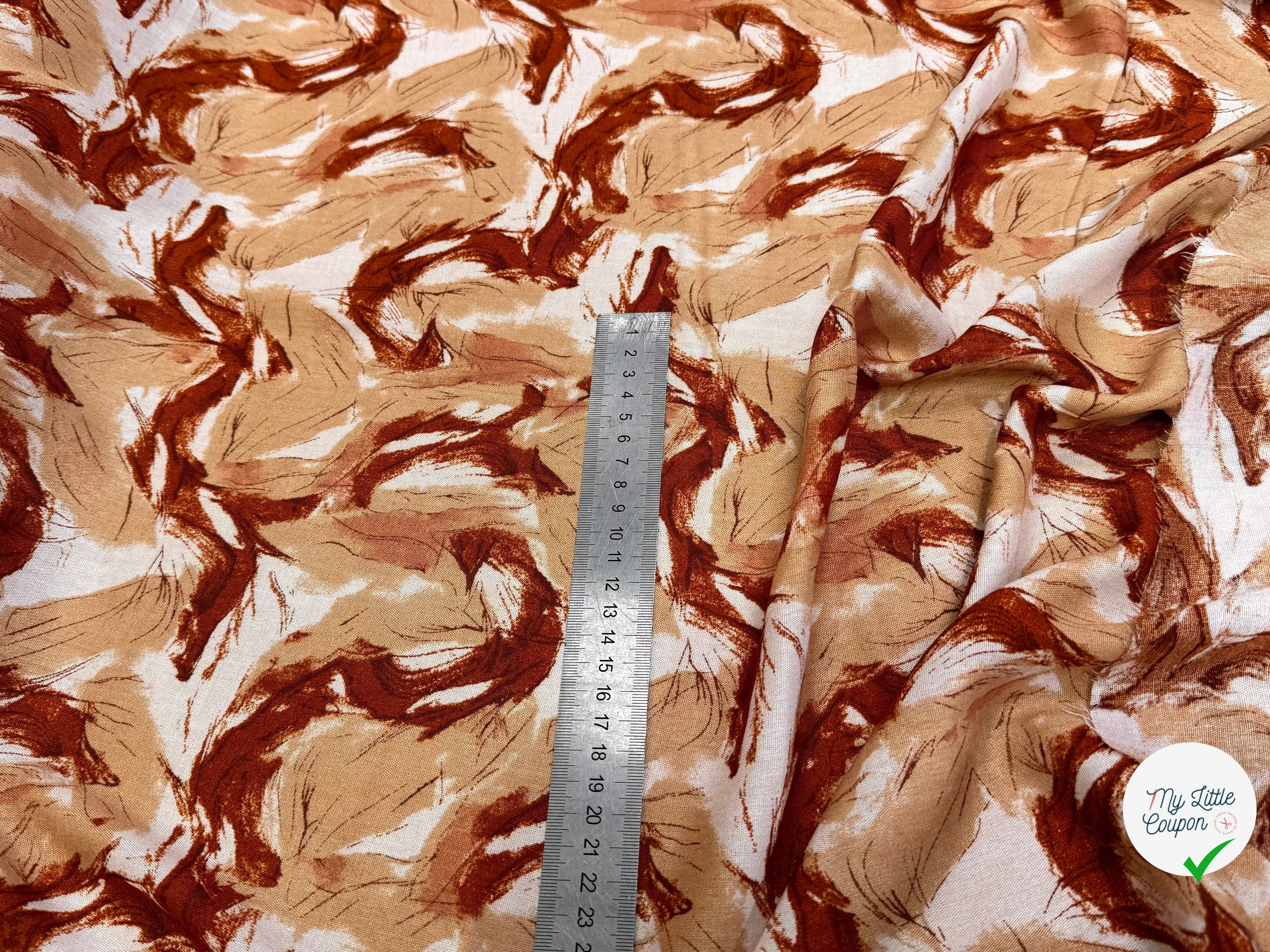 VISCOSE FLUIDE FOND BEIGE IMPRIMÉE TOURBILLON BEIGE ET CHOCO - My Little Coupon