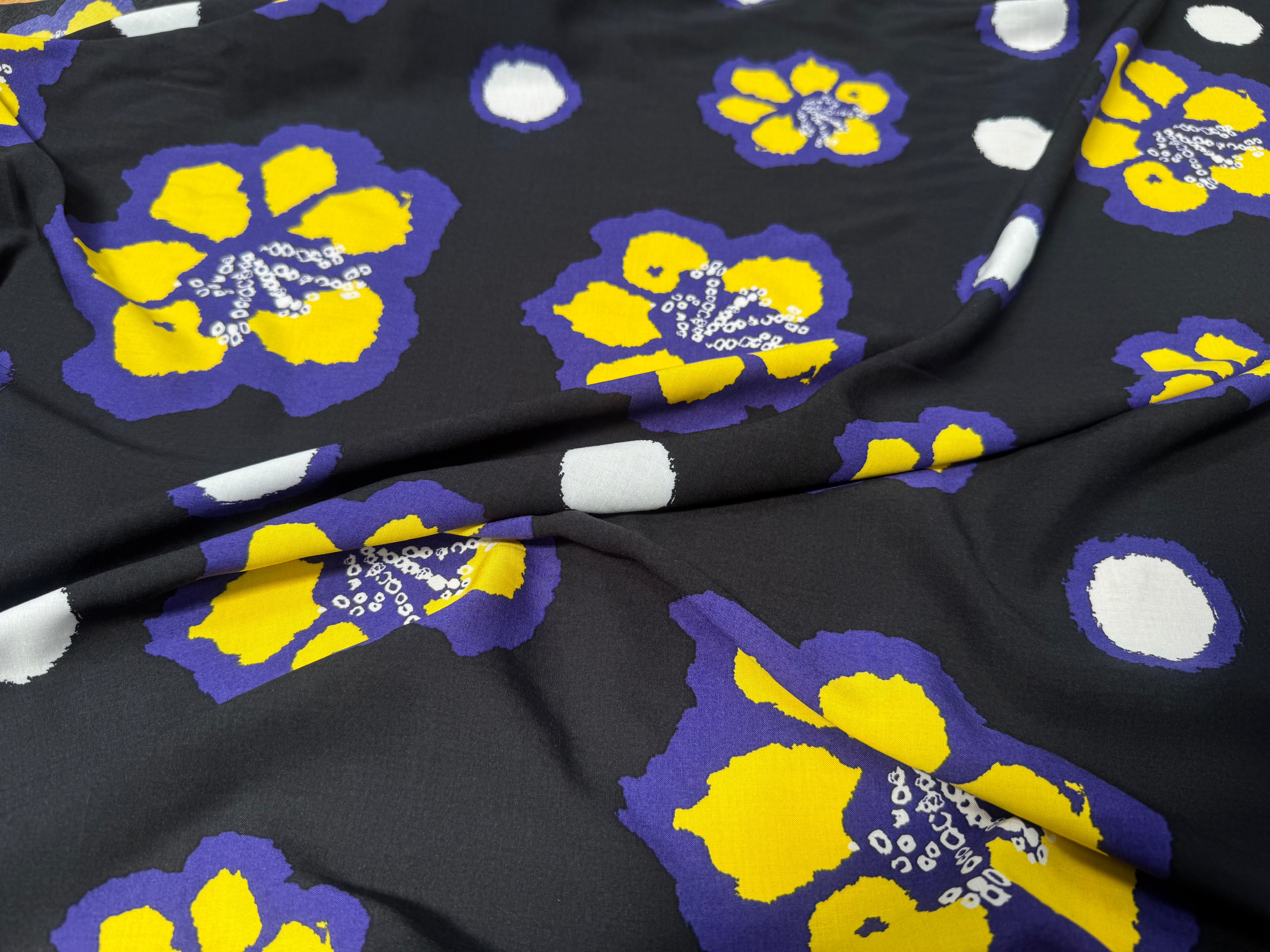 VISCOSE FOND NOIR FLEURS VIOLET - My Little Coupon