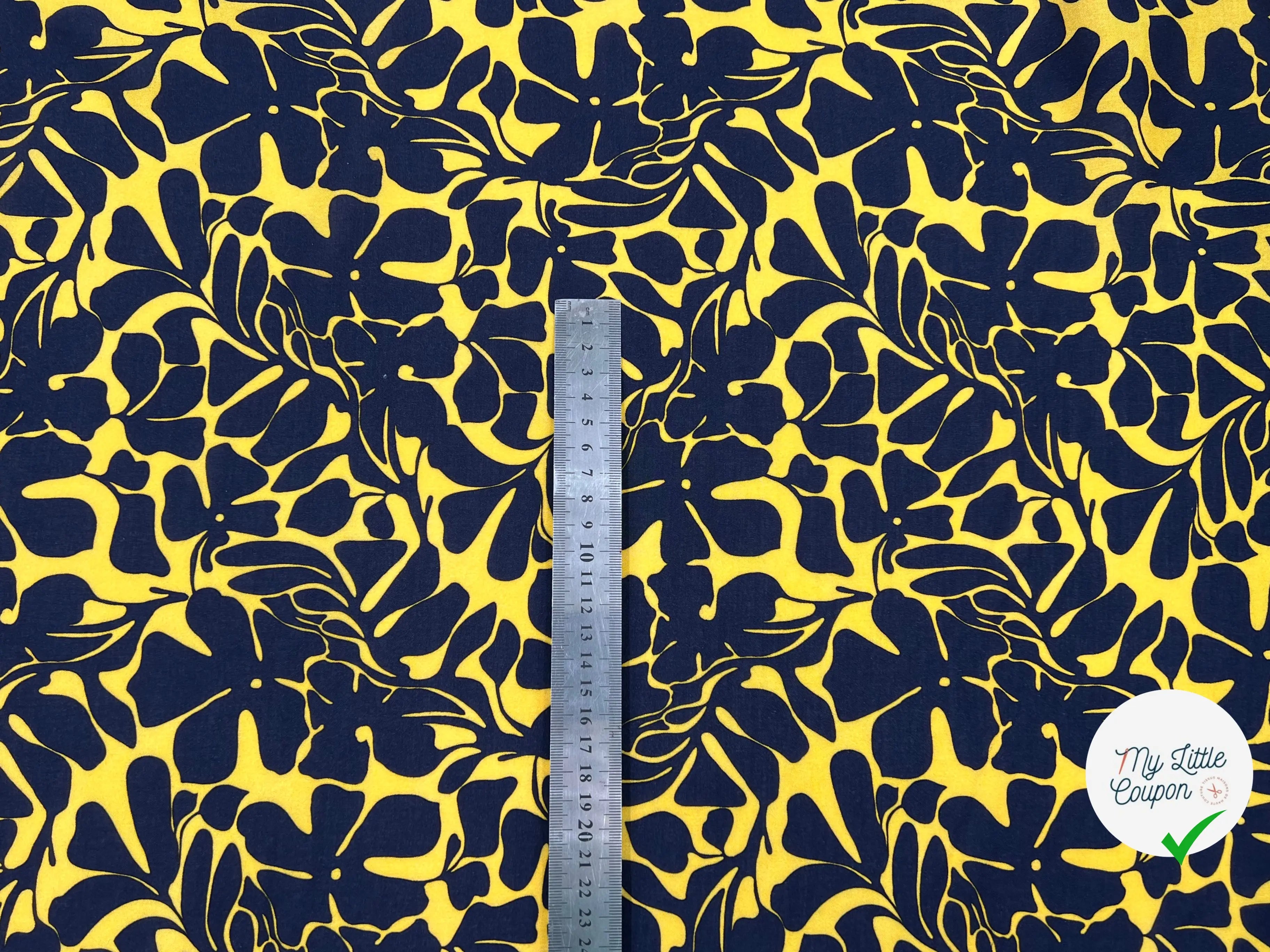 VISCOSE IMPRIMÉE FLEURS NOIRES FOND OCRE MSO