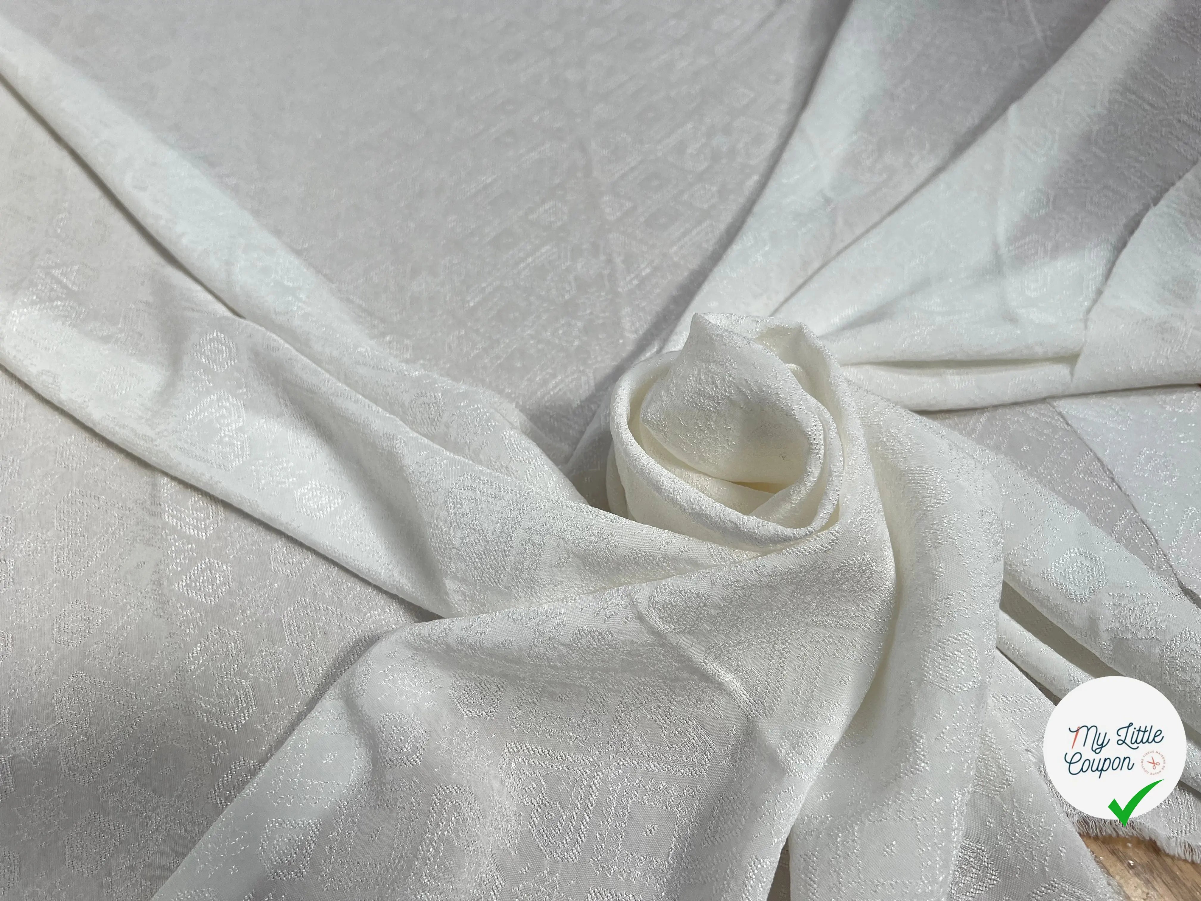 VISCOSE JACQUARD BLANC MOTIFS TONS SUR TONS BRILLANTS - My Little Coupon