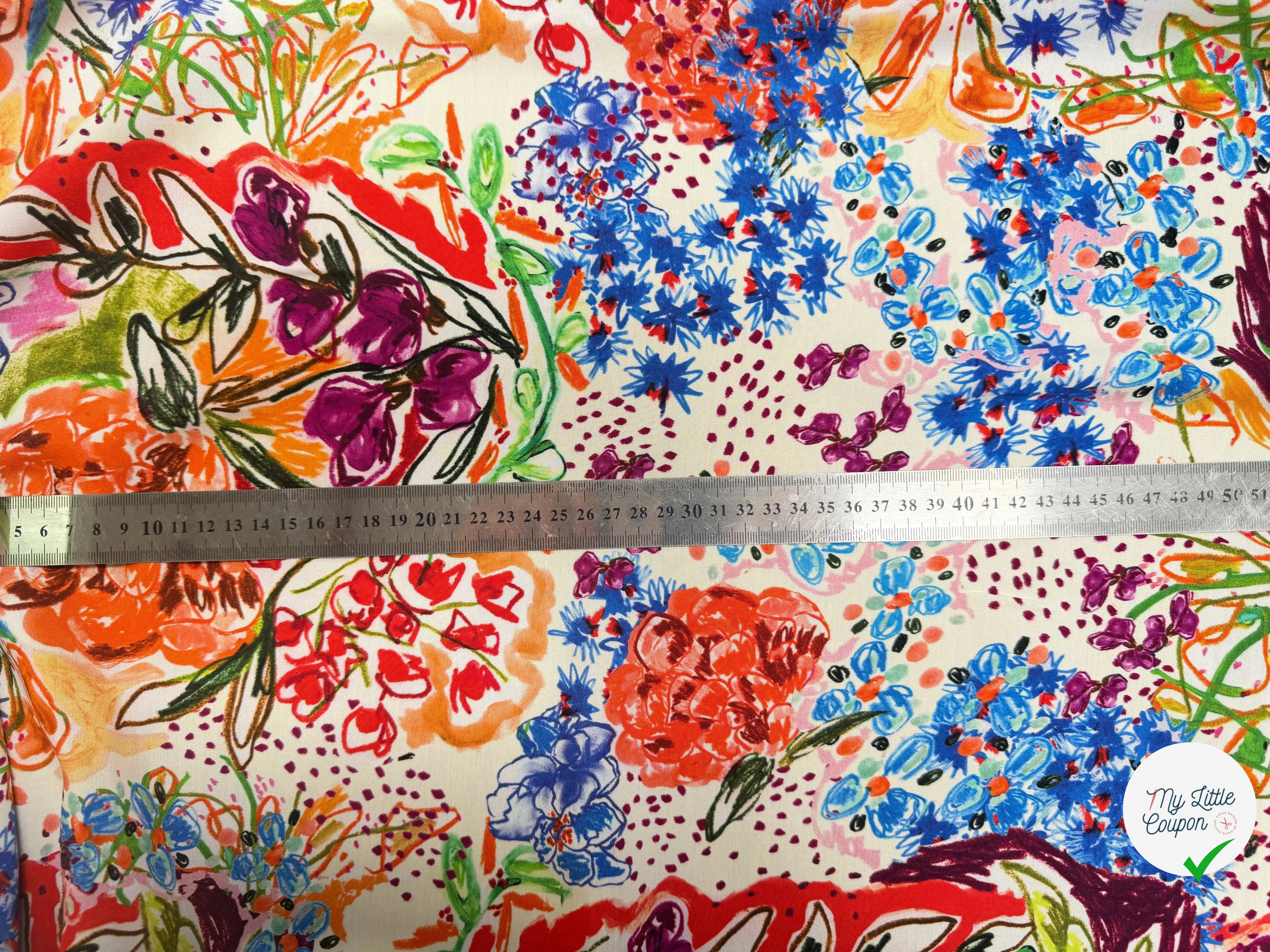 VISCOSE LÉGÈREMENT CREPÉE IMPRIMÉ FLORAL MULTICOLORE FANTASY GARDEN - My Little Coupon