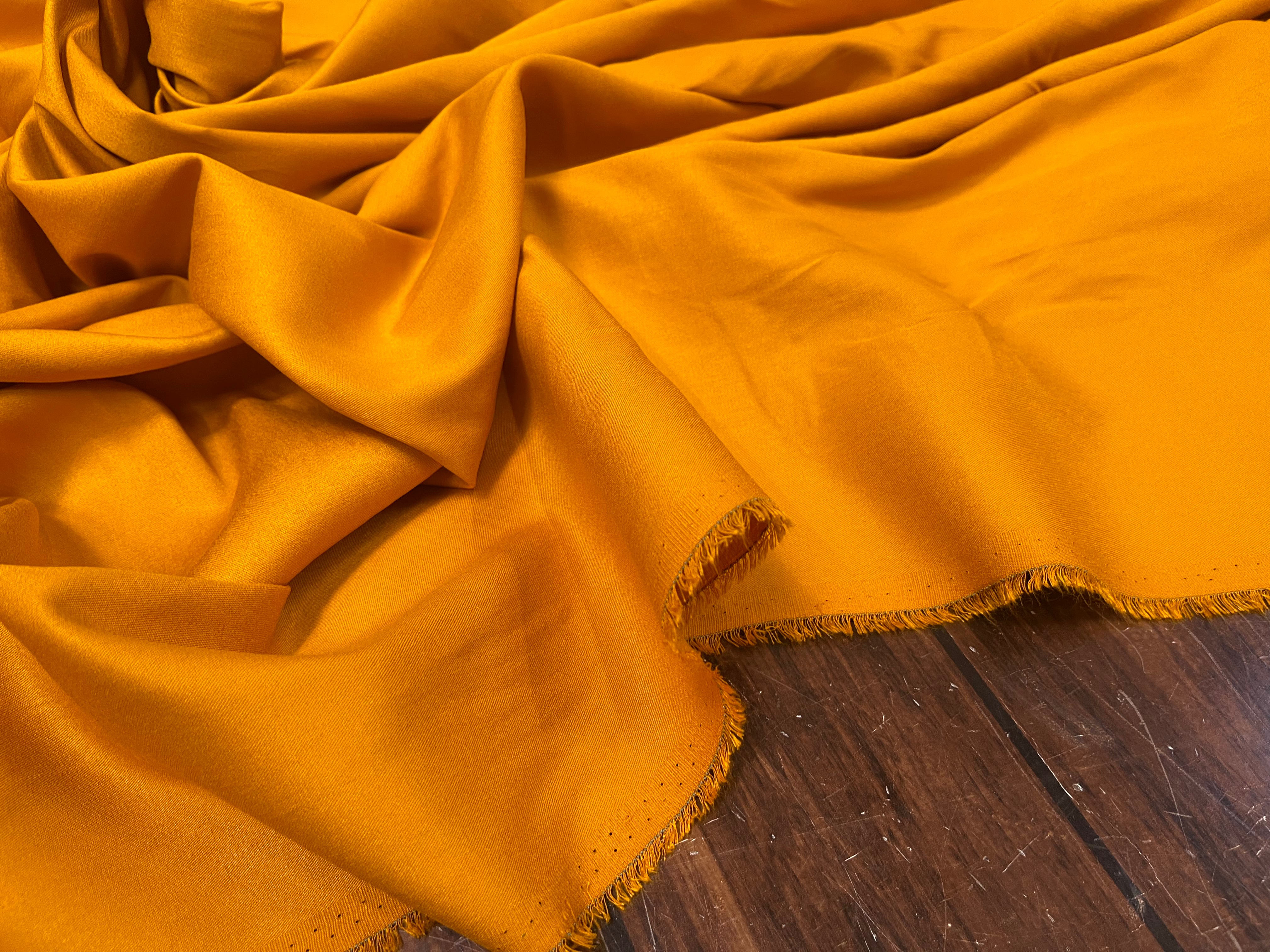 VISCOSE LOURDE SERGEE SCHINTZEE LÉGÈREMENT BRILLANTE - My Little Coupon
