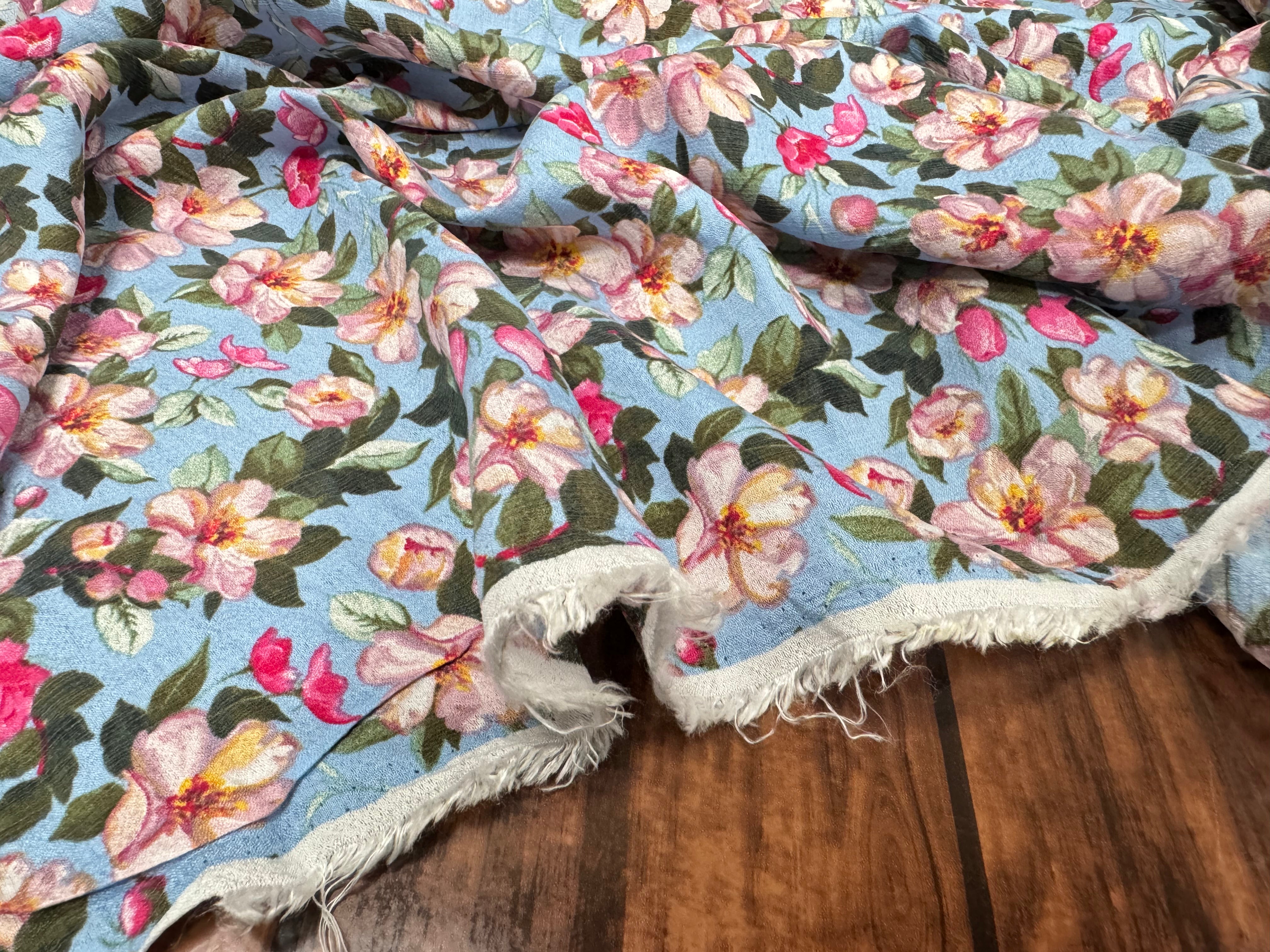 VISCOSE NYLON CREPE TISSU IMPRIMÉ FLEURS BLEU BÉBÉ - My Little Coupon