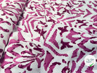 VISCOSE SATIN TISSU IMPRIMÉ TACHES FUCHSIA - My Little Coupon