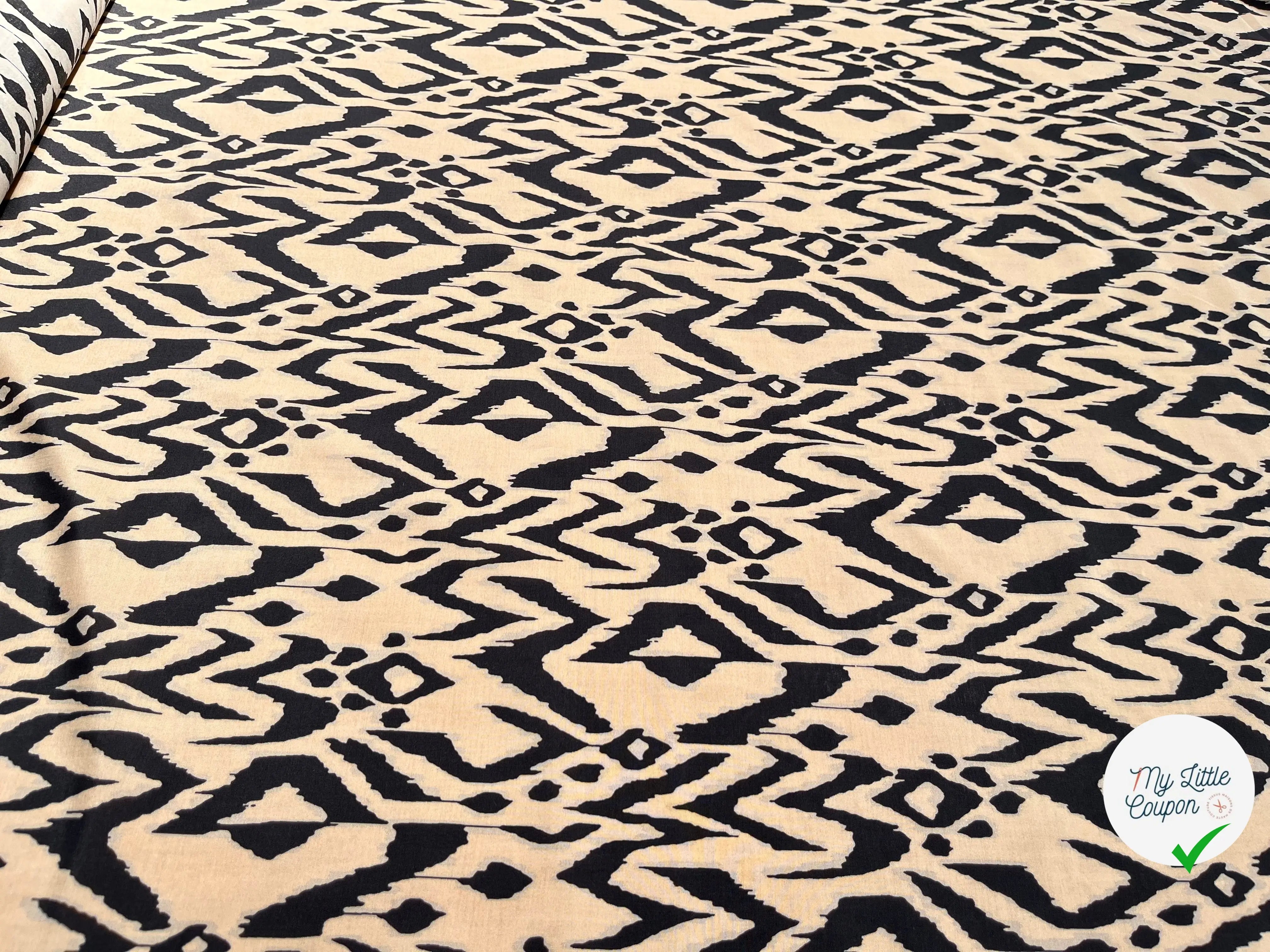 VOILE COTON SOIE FOND BEIGE MOTIF VAGUE SAFARI - My Little Coupon