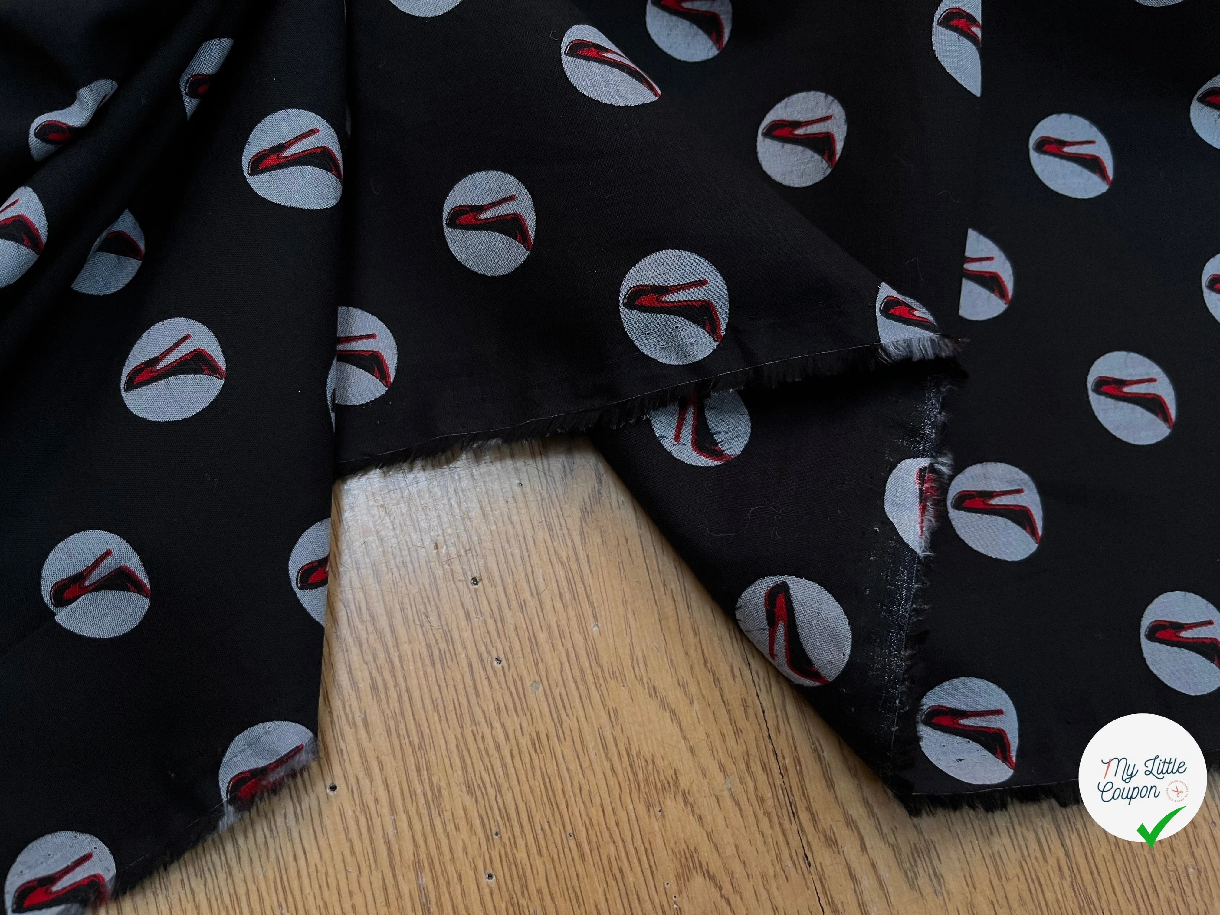 VOILE DE COTON NOIR MOTIF IMPRIMÉS ESCARPINS - My Little Coupon