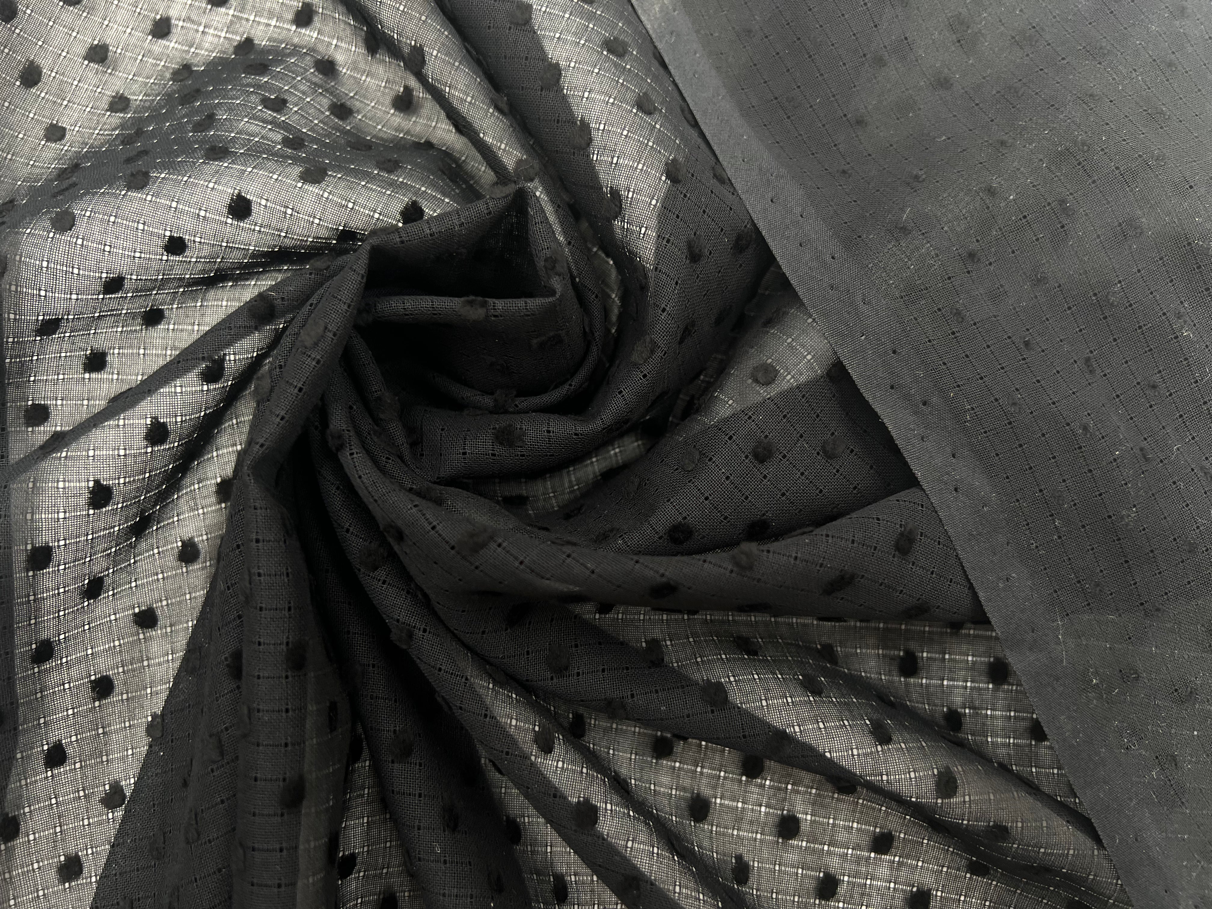 VOILE DE COTON QUADRILLÉ PLUMETIS NOIR FLOCHÉ MSO