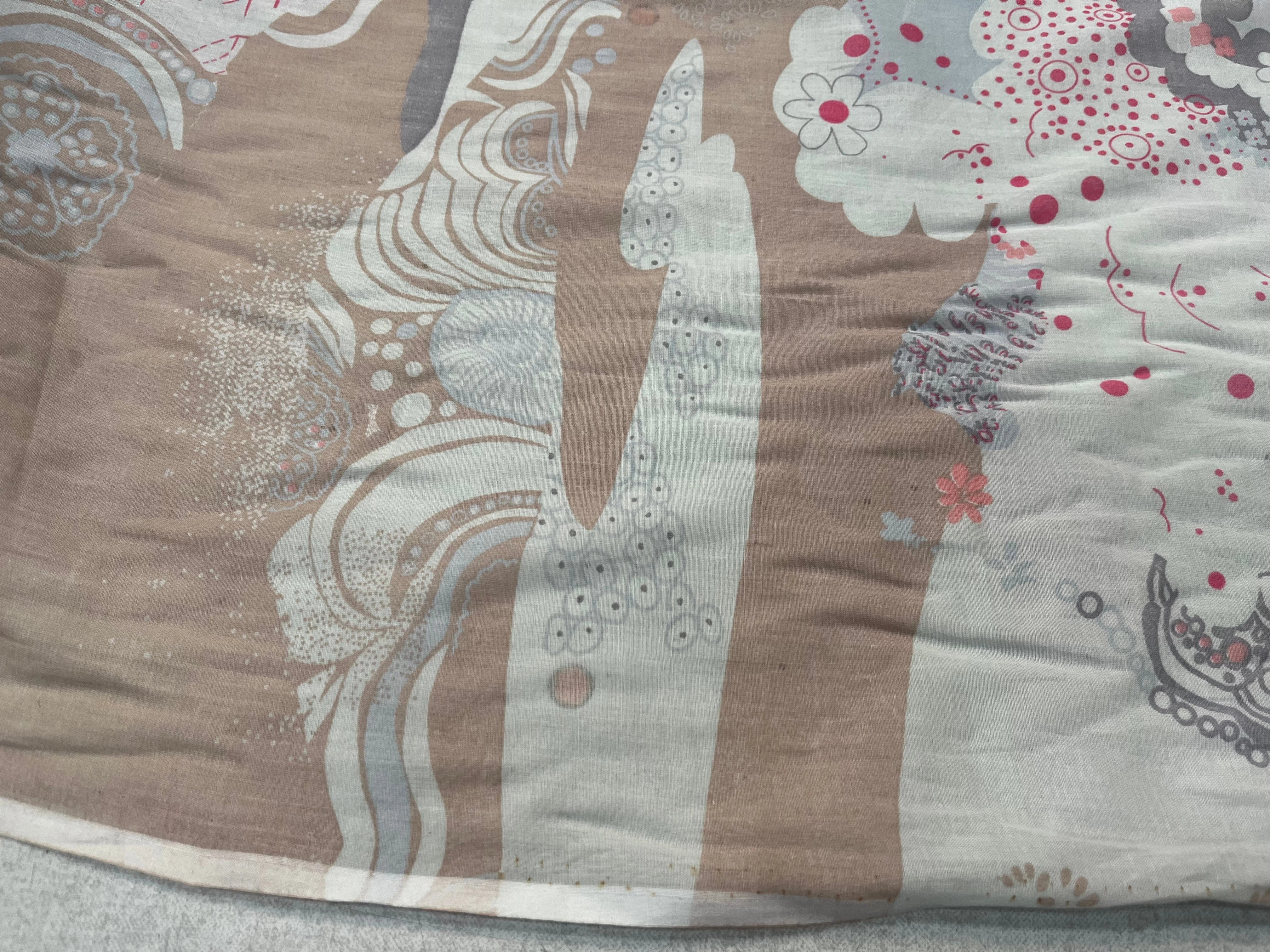 VOILE DE COTON ROSACE FLORALE MULTICOLORE FOND GRIS - My Little Coupon