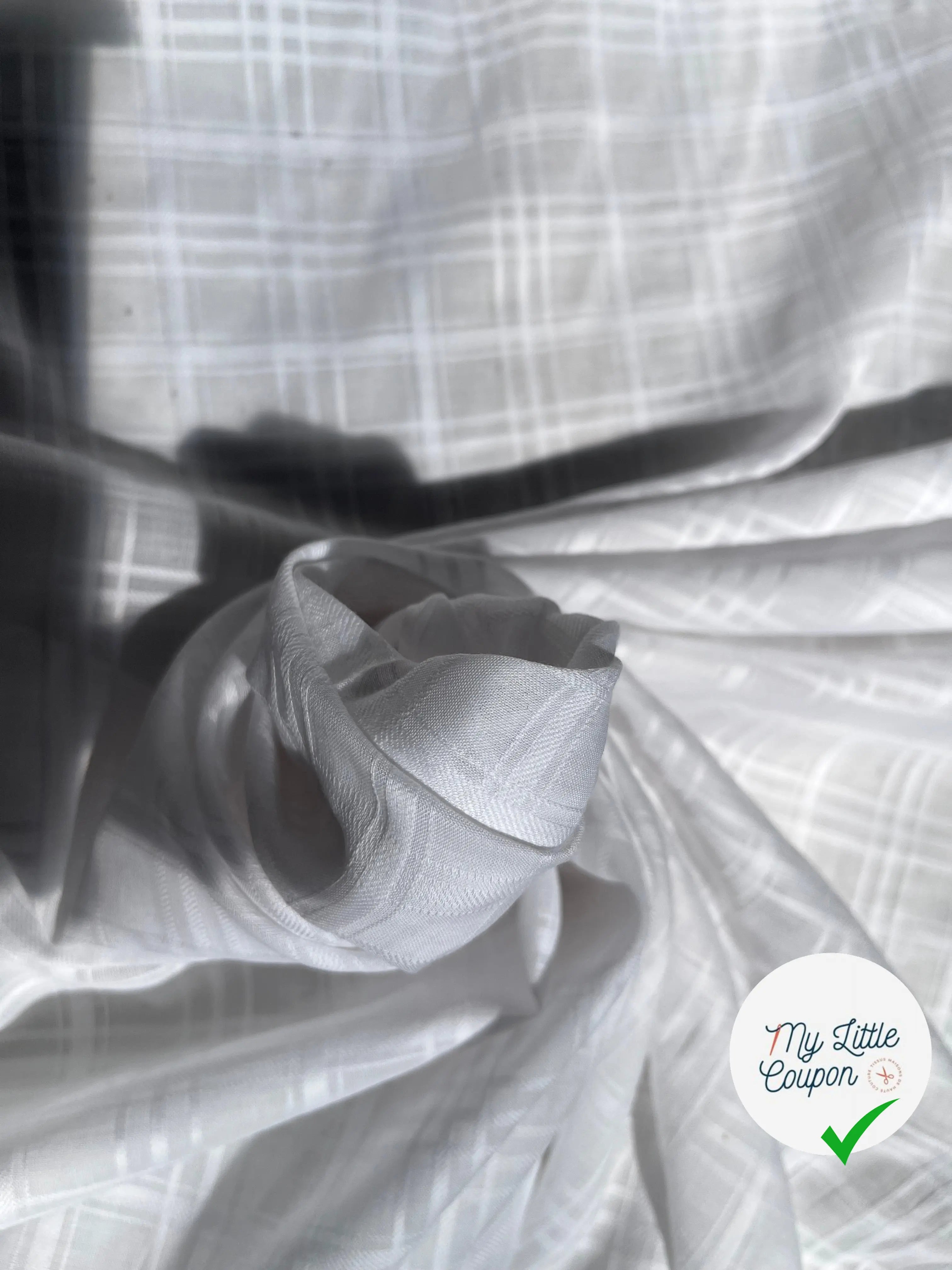 VOILE DE COTON UNI BLANC QUADRILLÉ - My Little Coupon