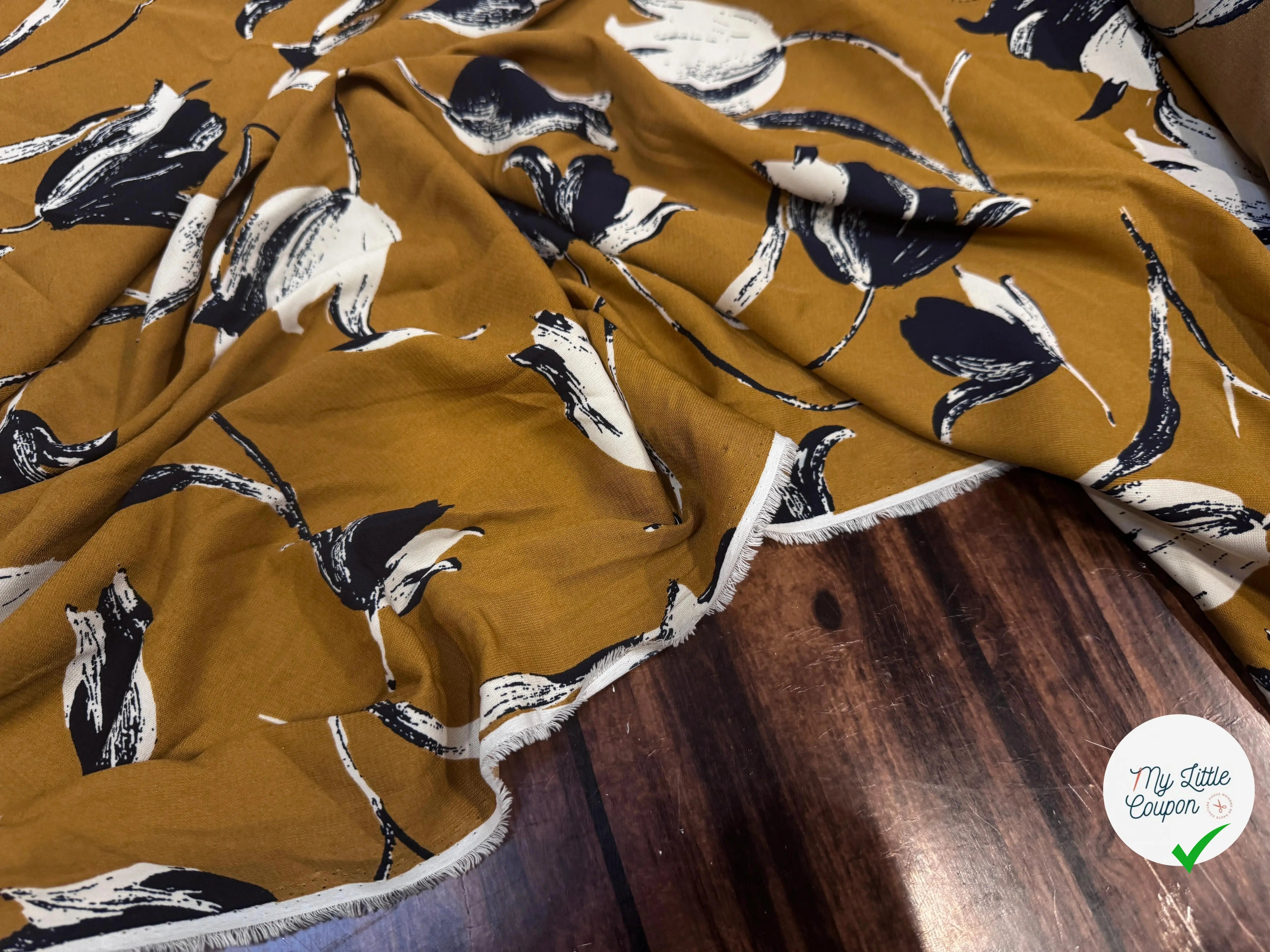 WOOLPEACH FLEURS DE PEINTURE BLANCHE FOND OCRE JAUNE - My Little Coupon