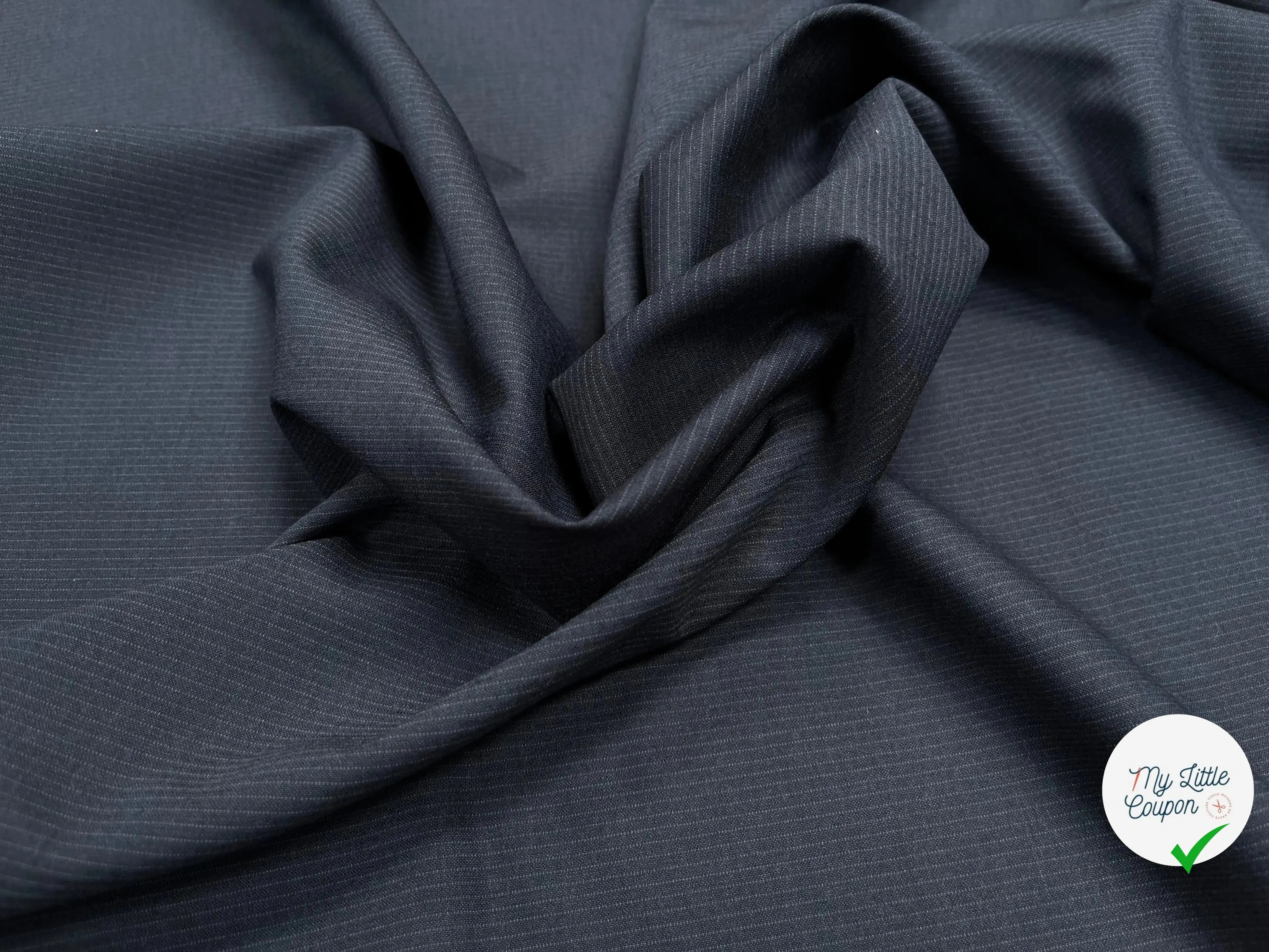 DRAPERIE 100% LAINE VIERGE BLEU MARINE RAYÉ TRÈS ÉLEGANTE - My Little Coupon