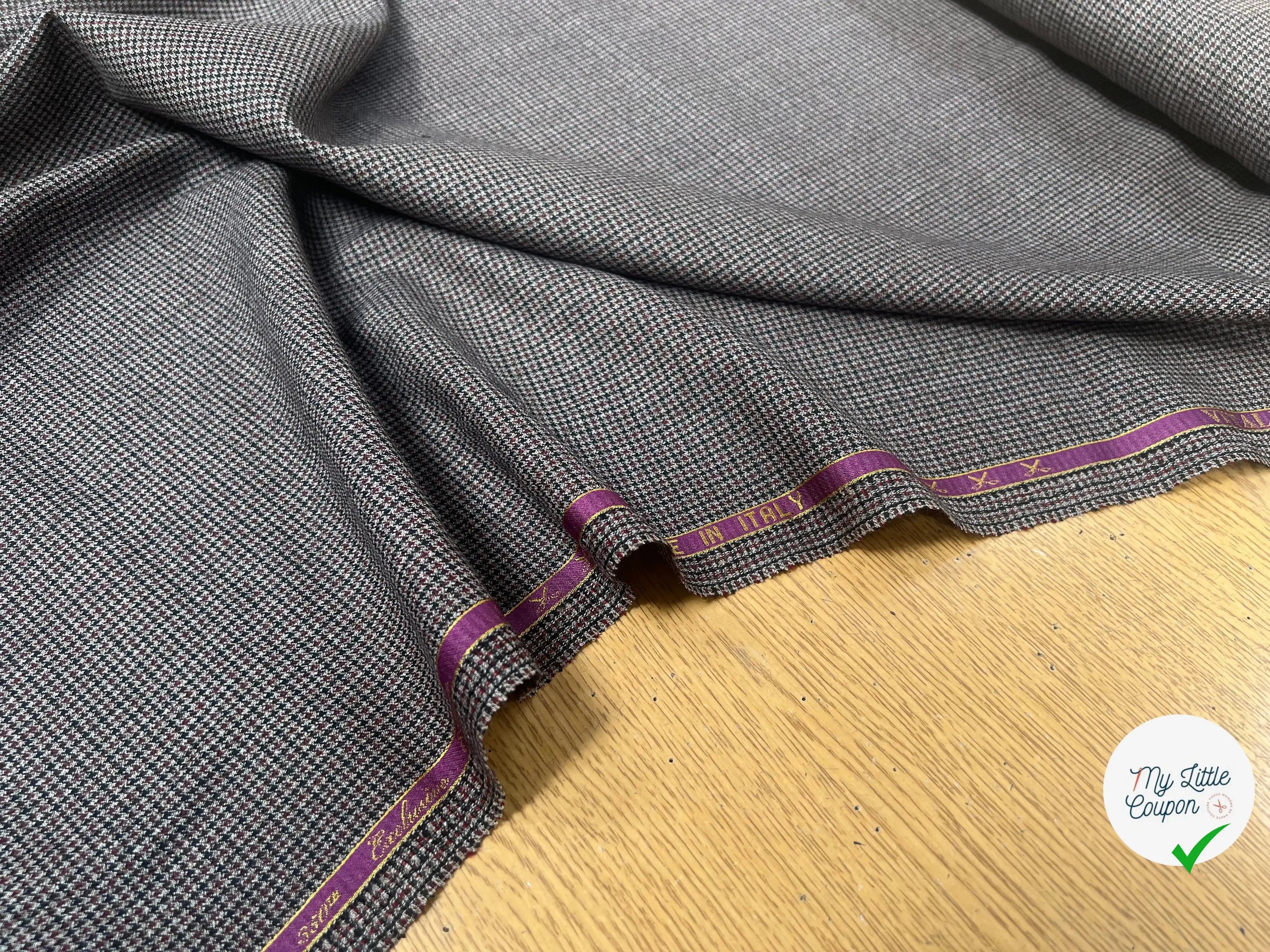 DRAPERIE PIED DE POULE 100% LAINE GRIS ROUGE NOIR AVEC LISIÈRE PARLANTE - My Little Coupon