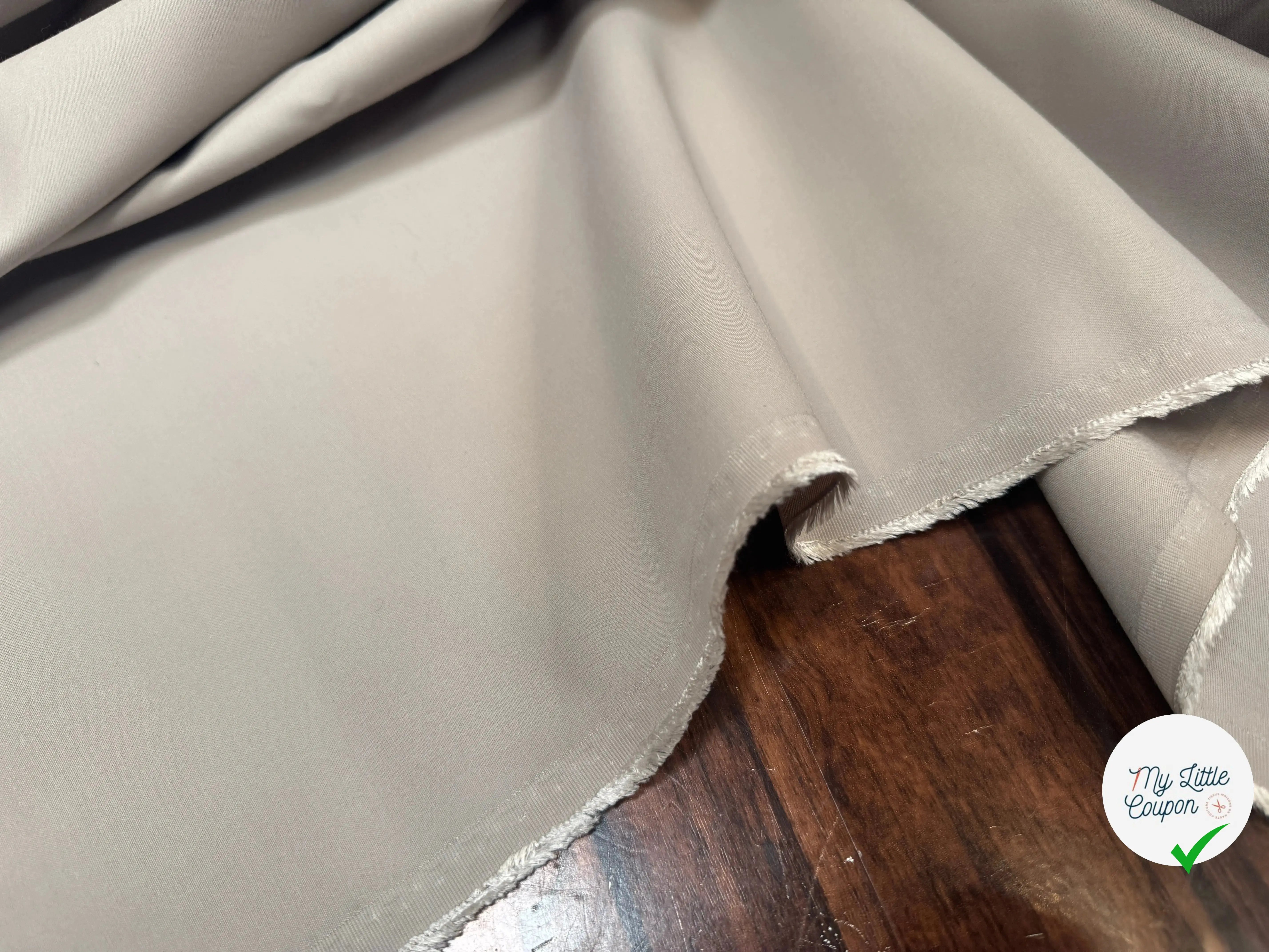 GABARDINE VISCOSE FROIDE QUALITÉ COUTURE - My Little Coupon
