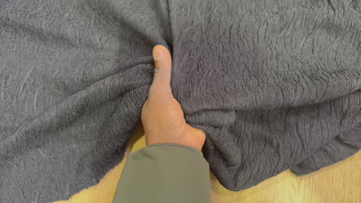 Vidéo du tissu fluide cloqué stretch noir